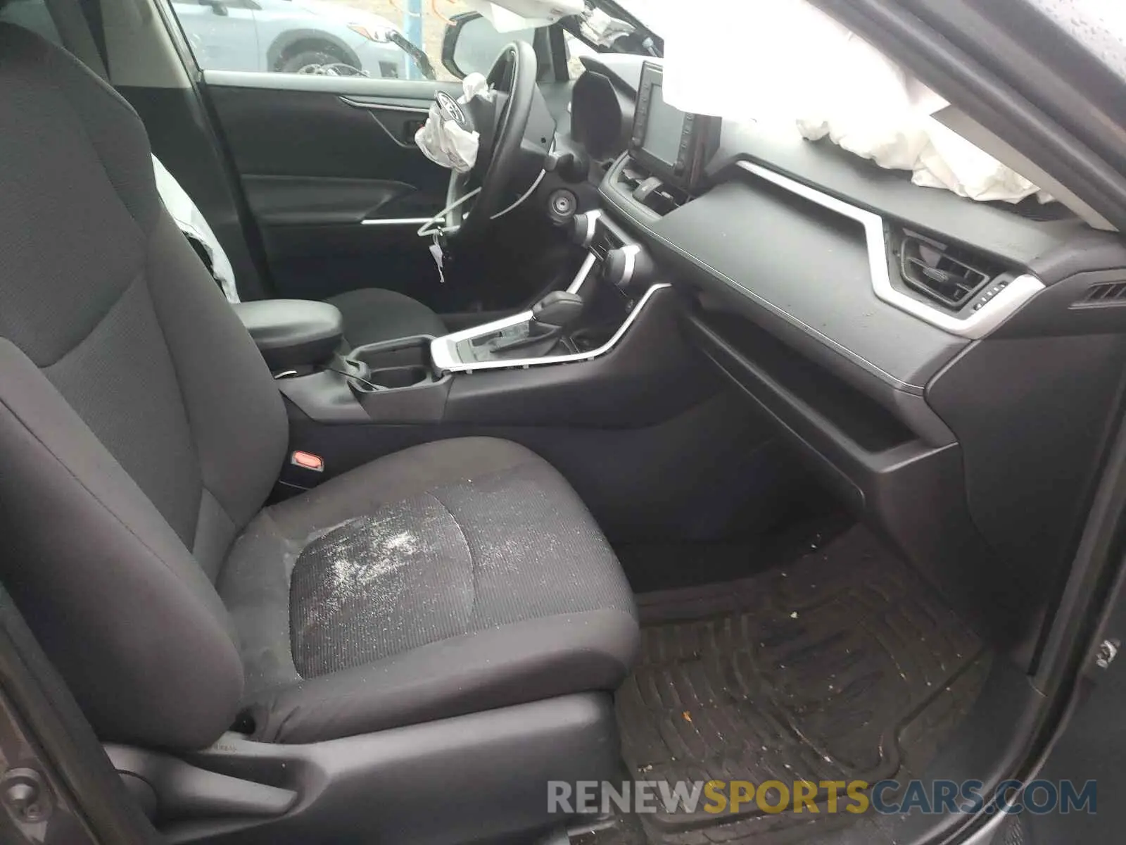 5 fotografías del automóvil dañado 2T3F1RFV1KW032551 TOYOTA RAV4 2019