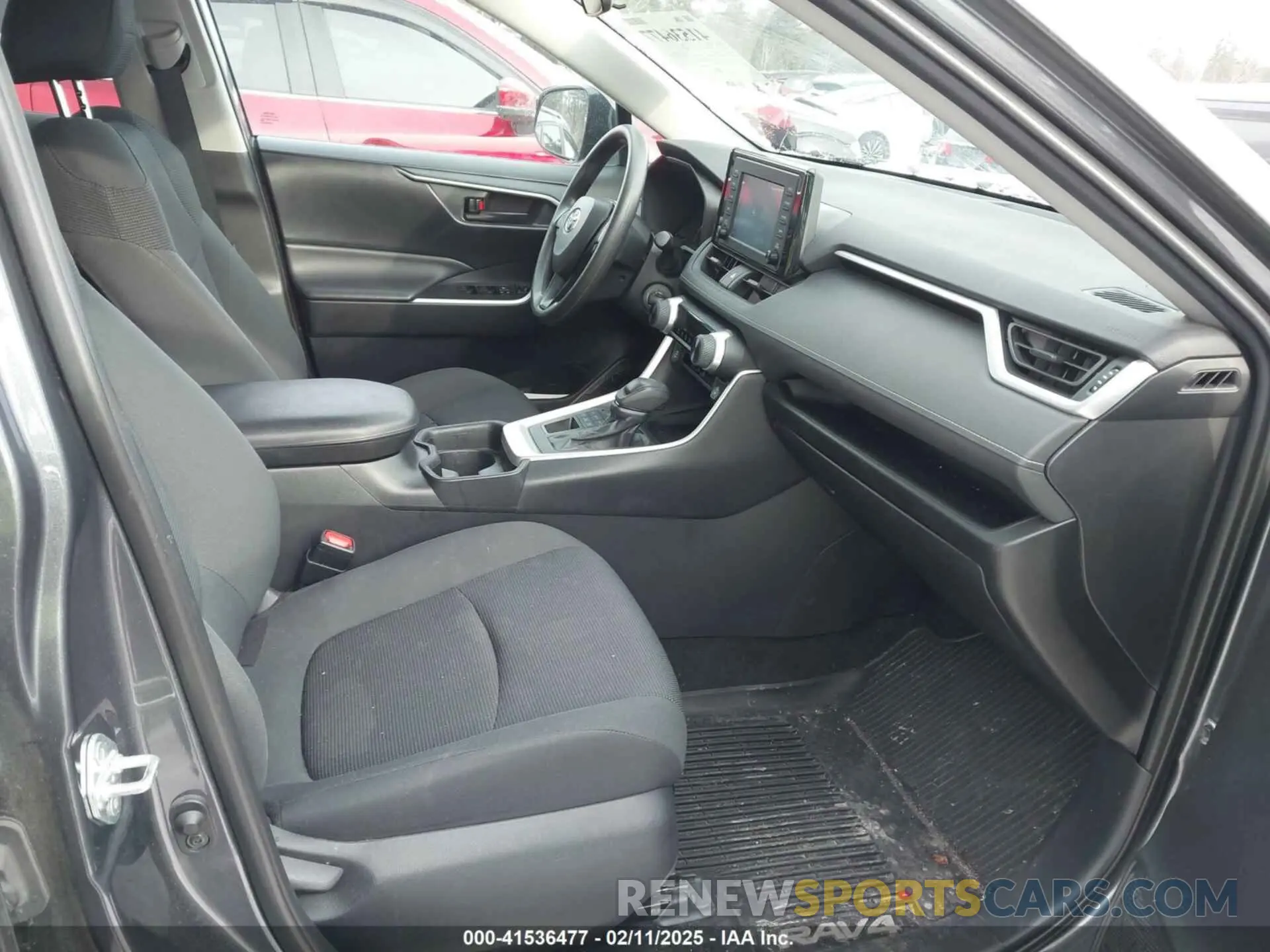 5 fotografías del automóvil dañado 2T3F1RFV2KW050945 TOYOTA RAV4 2019