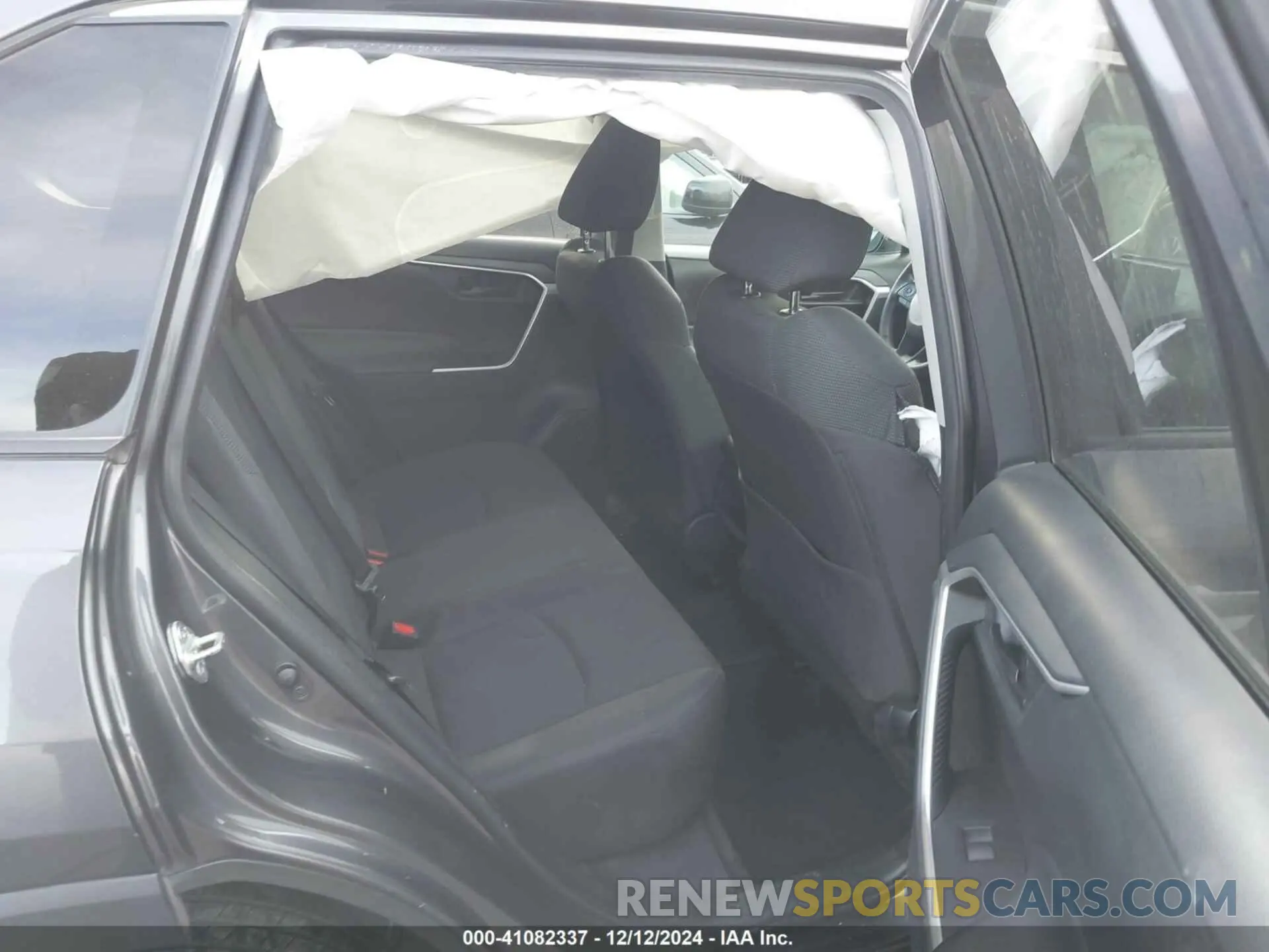 8 fotografías del automóvil dañado 2T3F1RFV2KW060438 TOYOTA RAV4 2019