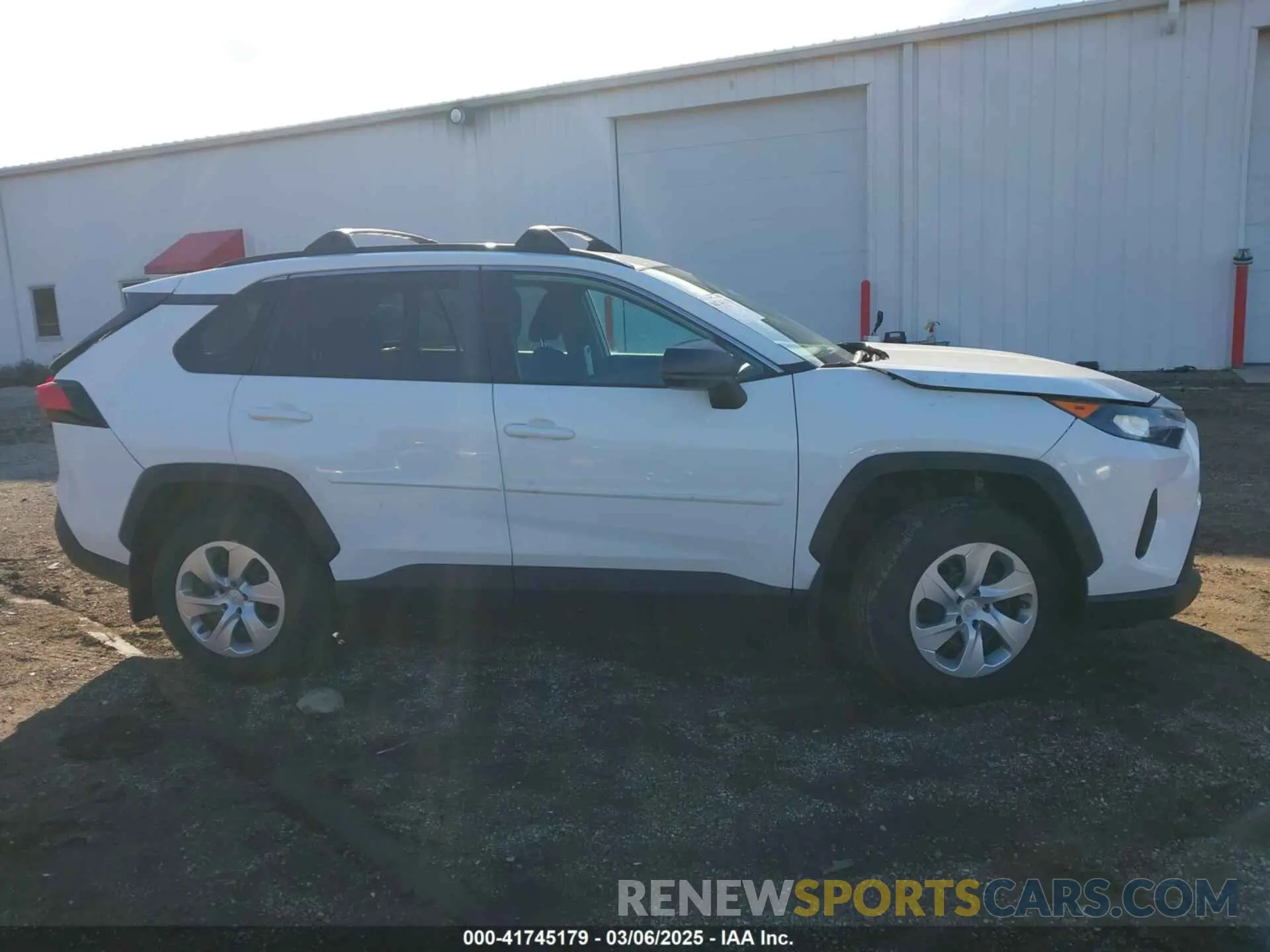 13 fotografías del automóvil dañado 2T3F1RFV3KW075045 TOYOTA RAV4 2019