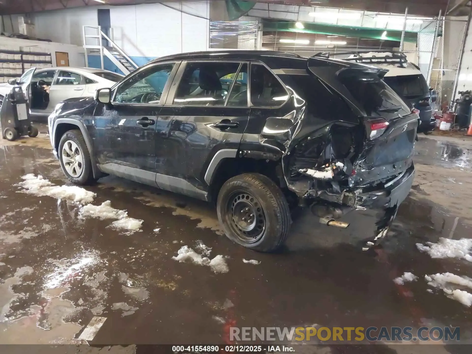 3 fotografías del automóvil dañado 2T3F1RFV4KC054321 TOYOTA RAV4 2019