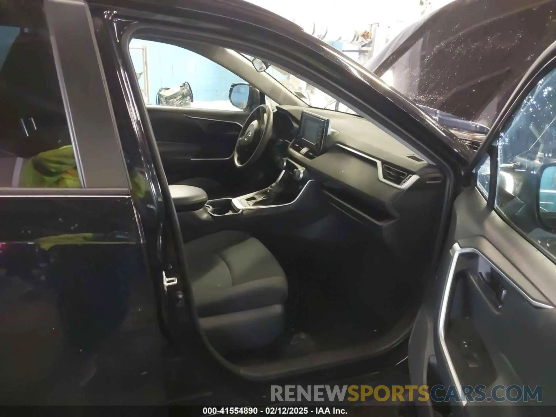 5 fotografías del automóvil dañado 2T3F1RFV4KC054321 TOYOTA RAV4 2019