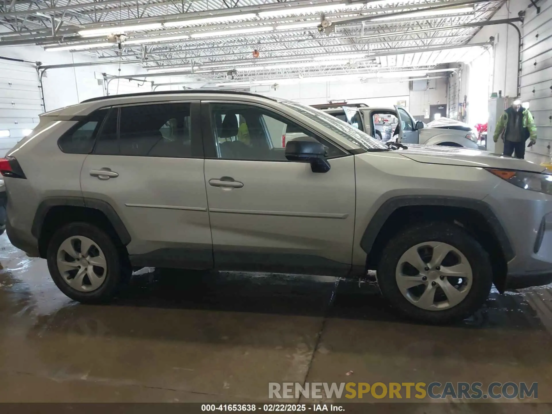 13 fotografías del automóvil dañado 2T3F1RFV4KW066158 TOYOTA RAV4 2019