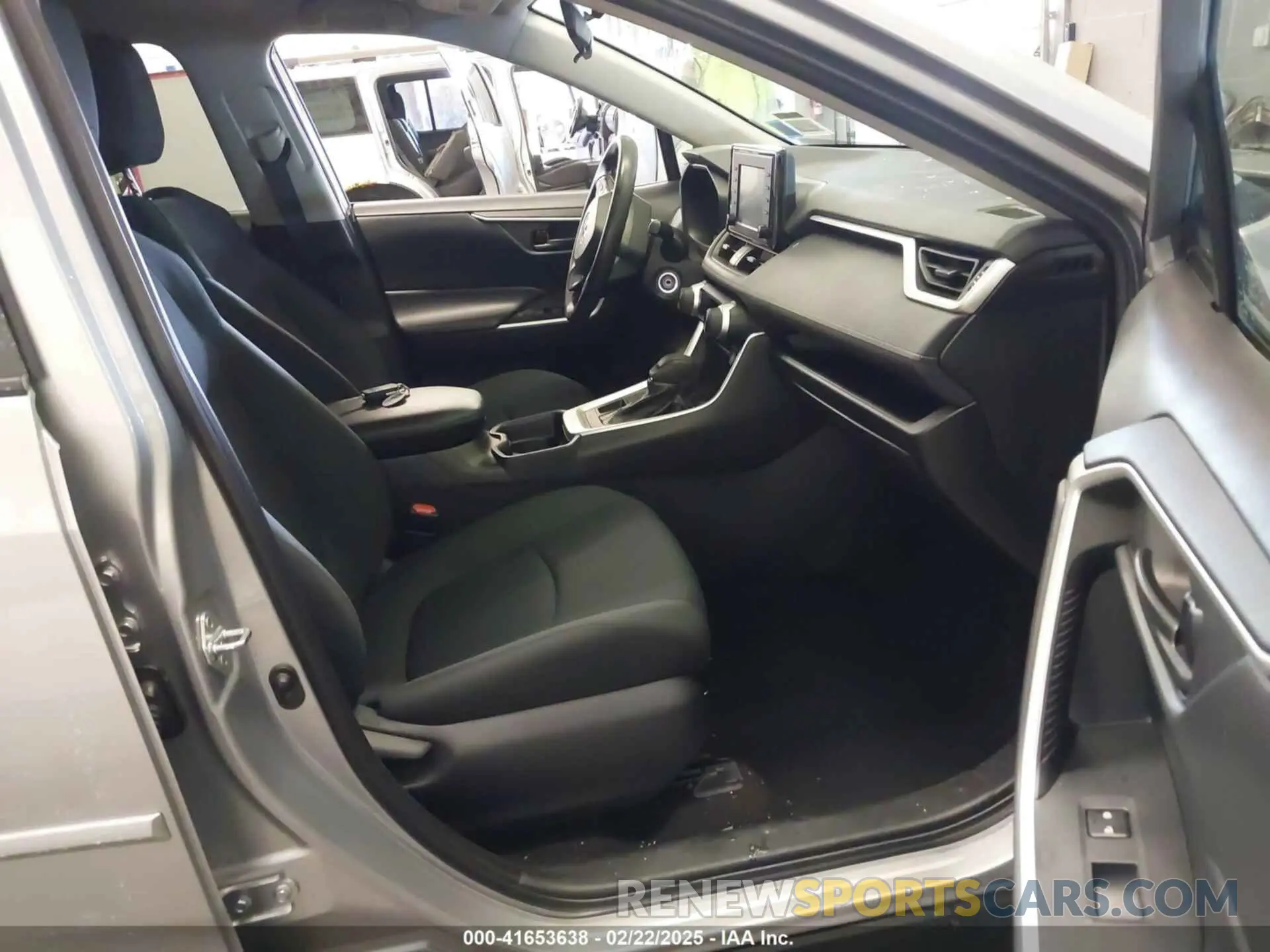 5 fotografías del automóvil dañado 2T3F1RFV4KW066158 TOYOTA RAV4 2019
