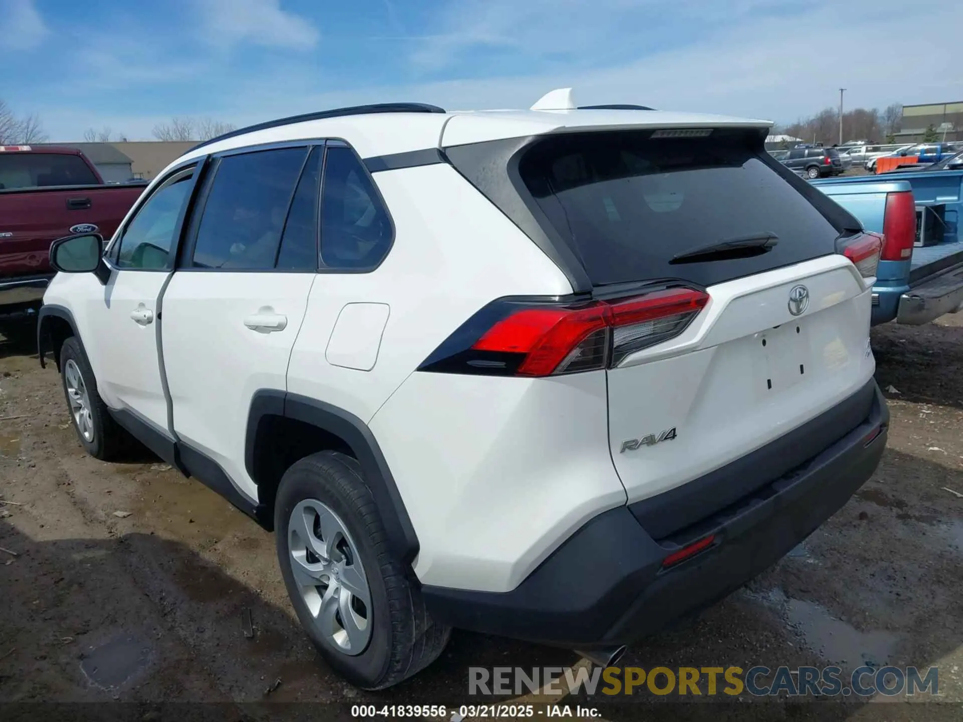 3 fotografías del automóvil dañado 2T3F1RFV5KW076276 TOYOTA RAV4 2019