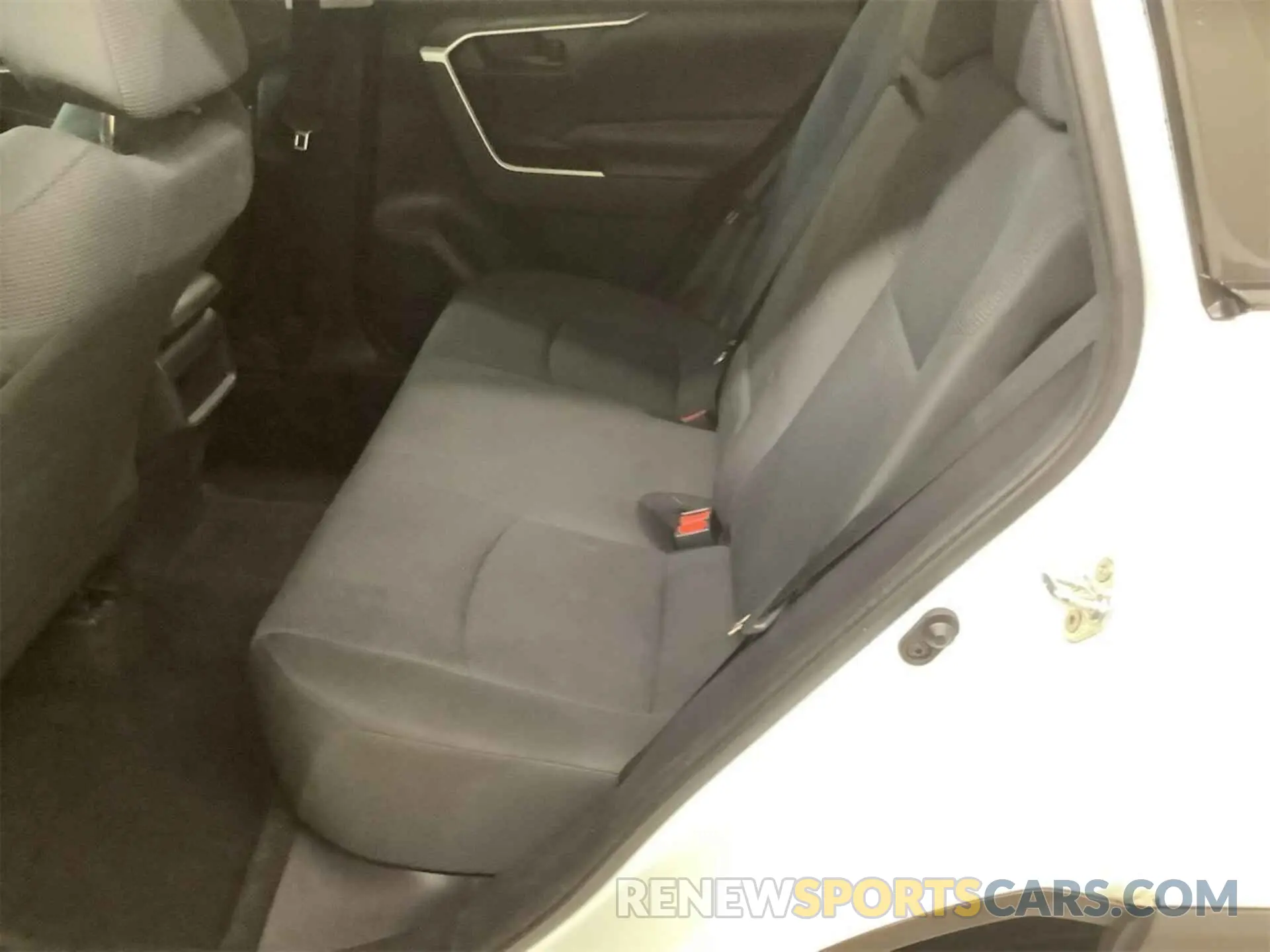 18 fotografías del automóvil dañado 2T3F1RFV6KC029615 TOYOTA RAV4 2019