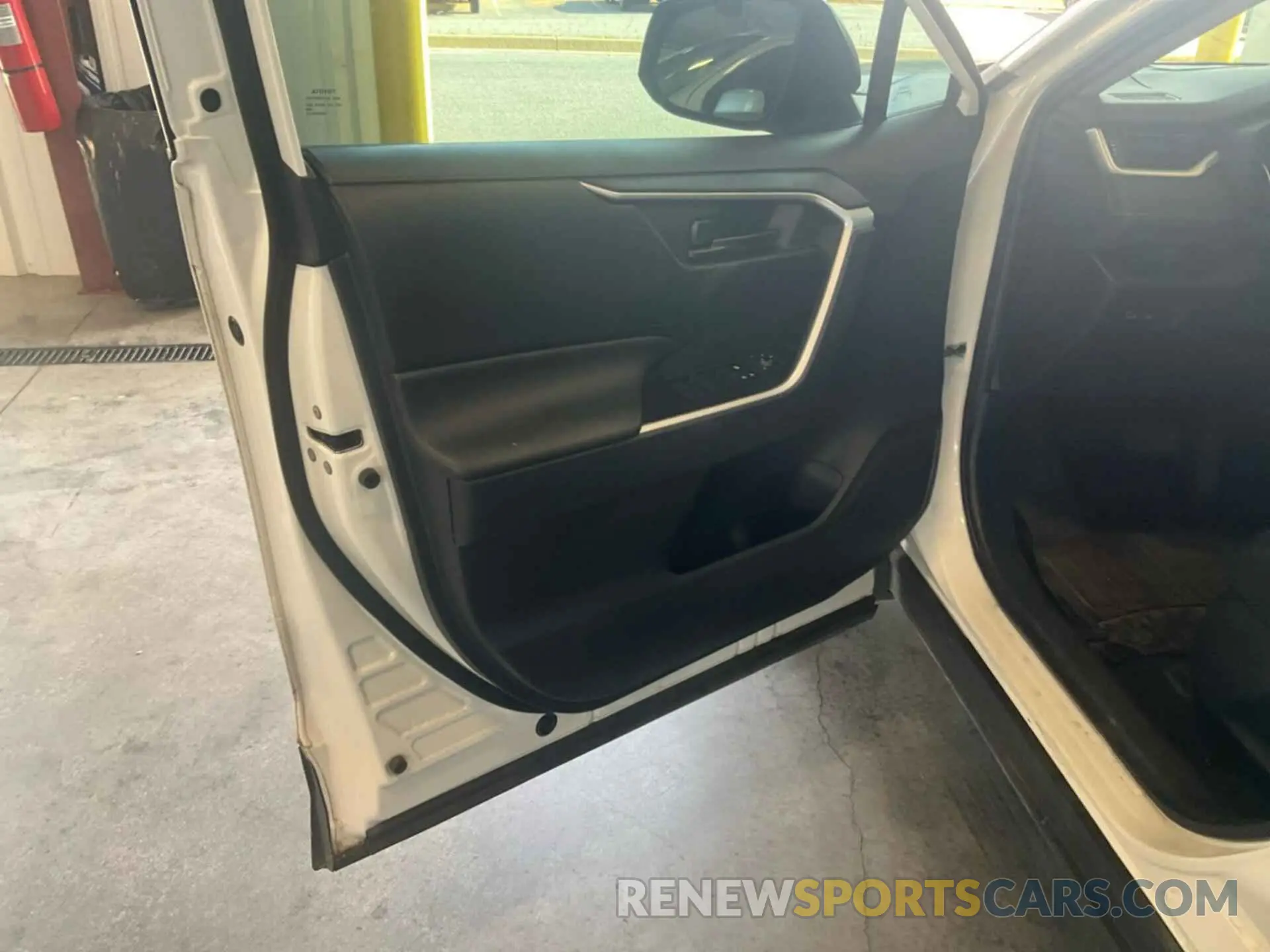 19 fotografías del automóvil dañado 2T3F1RFV6KC029615 TOYOTA RAV4 2019