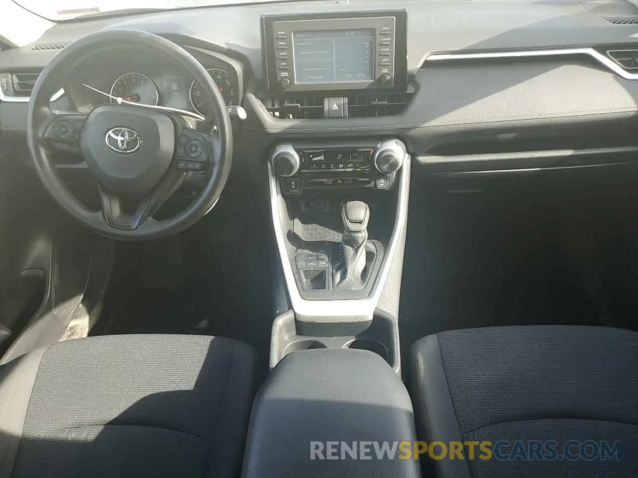 8 fotografías del automóvil dañado 2T3F1RFV6KC040341 TOYOTA RAV4 2019