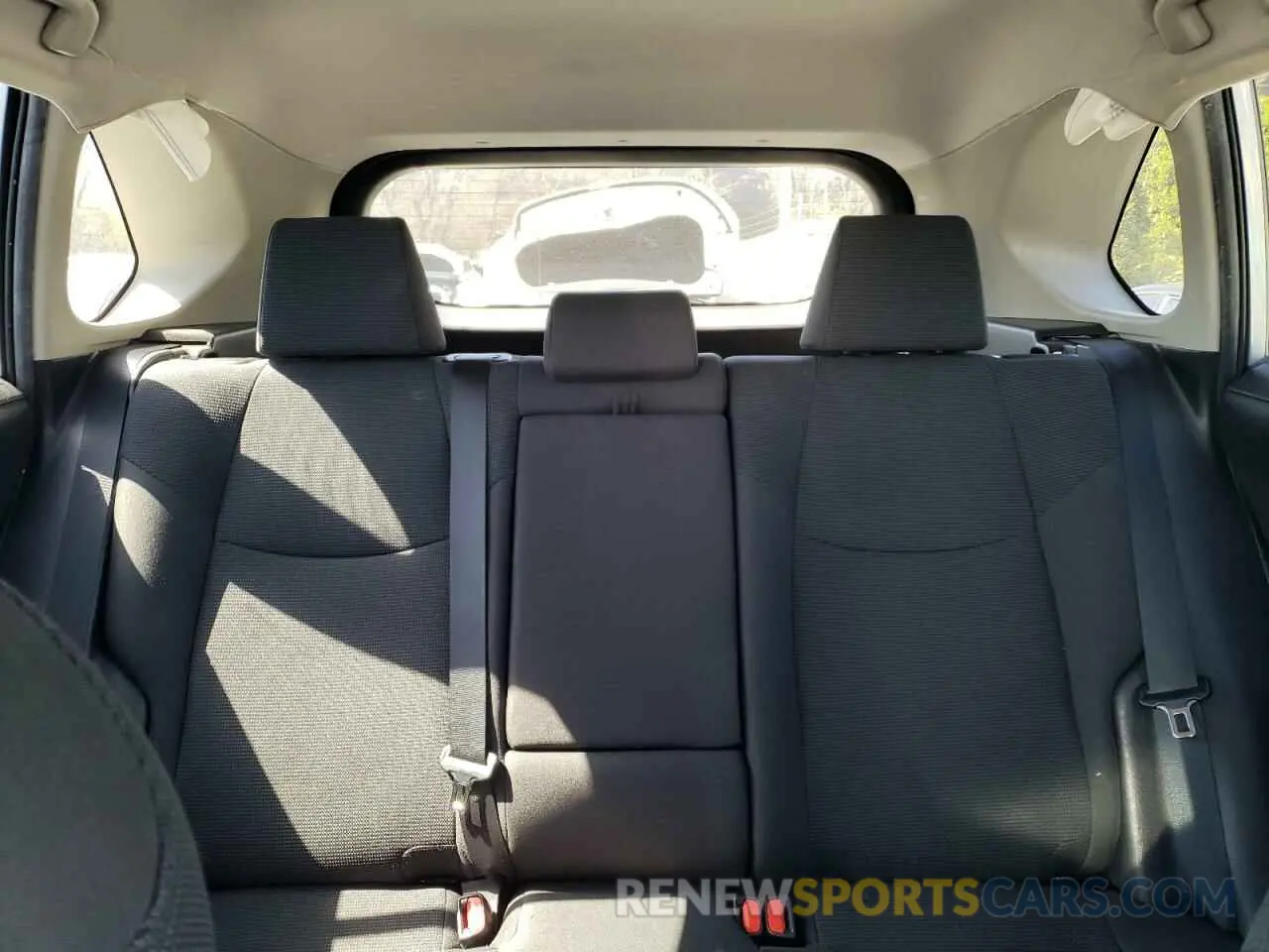 10 fotografías del automóvil dañado 2T3F1RFV6KW063262 TOYOTA RAV4 2019