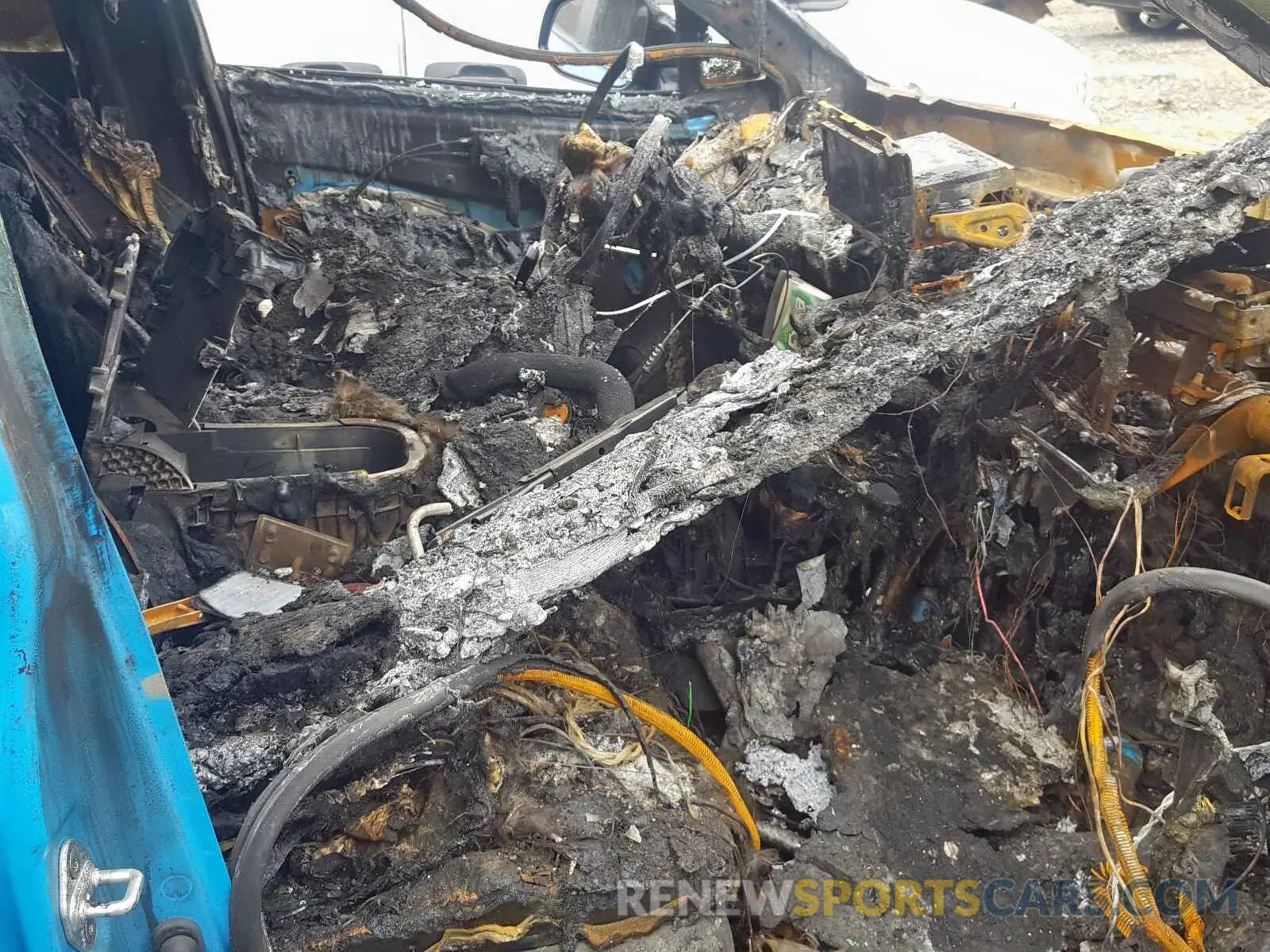 5 fotografías del automóvil dañado 2T3F1RFV7KC049260 TOYOTA RAV4 2019
