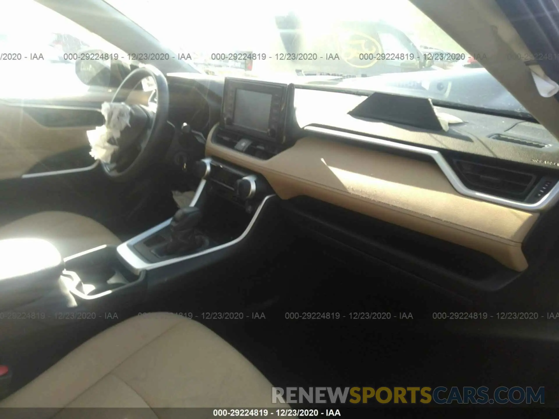 5 fotografías del automóvil dañado 2T3F1RFV8KW008778 TOYOTA RAV4 2019