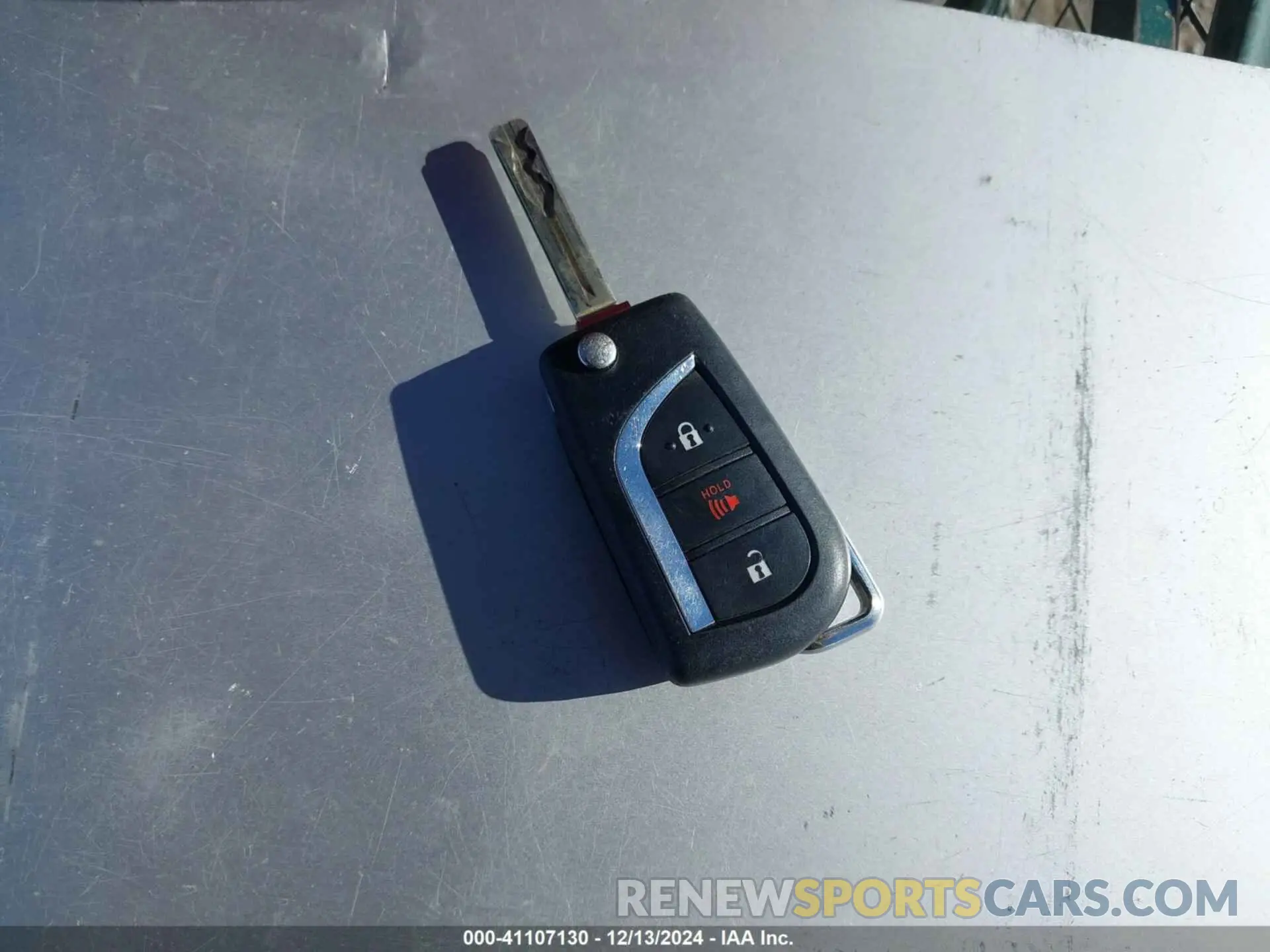 11 fotografías del automóvil dañado 2T3F1RFV8KW026875 TOYOTA RAV4 2019