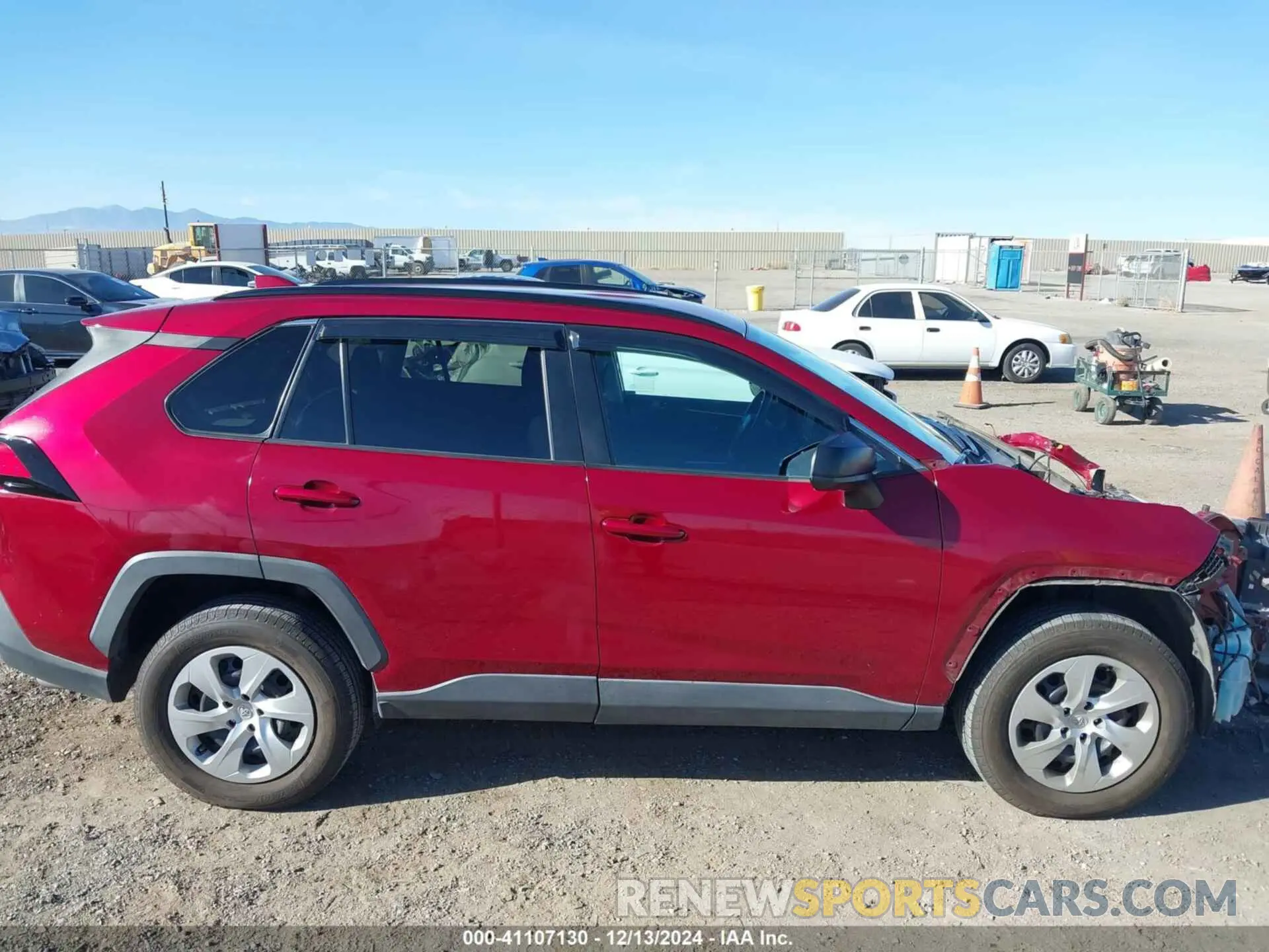 14 fotografías del automóvil dañado 2T3F1RFV8KW026875 TOYOTA RAV4 2019