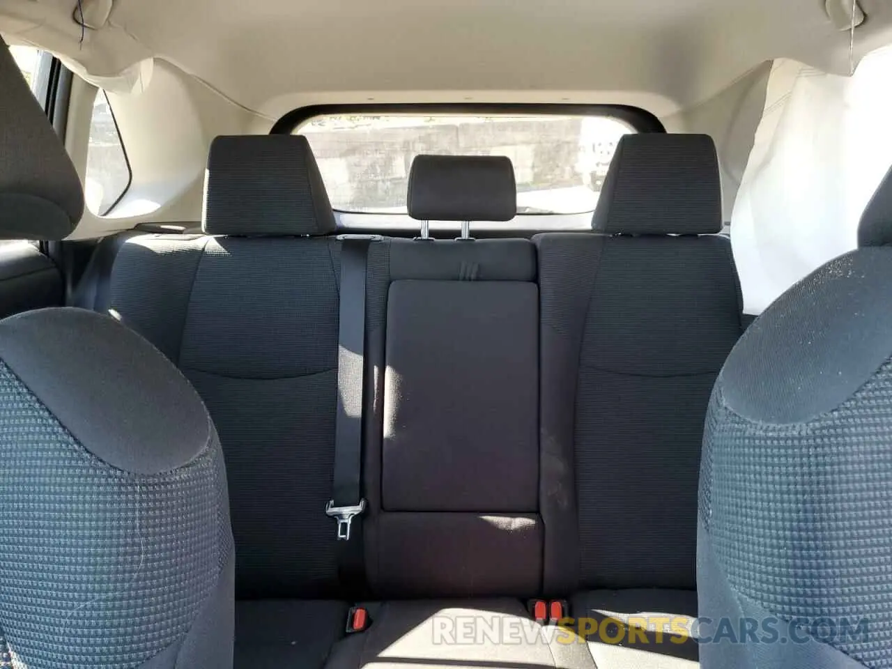 10 fotografías del automóvil dañado 2T3G1RFV1KC044088 TOYOTA RAV4 2019