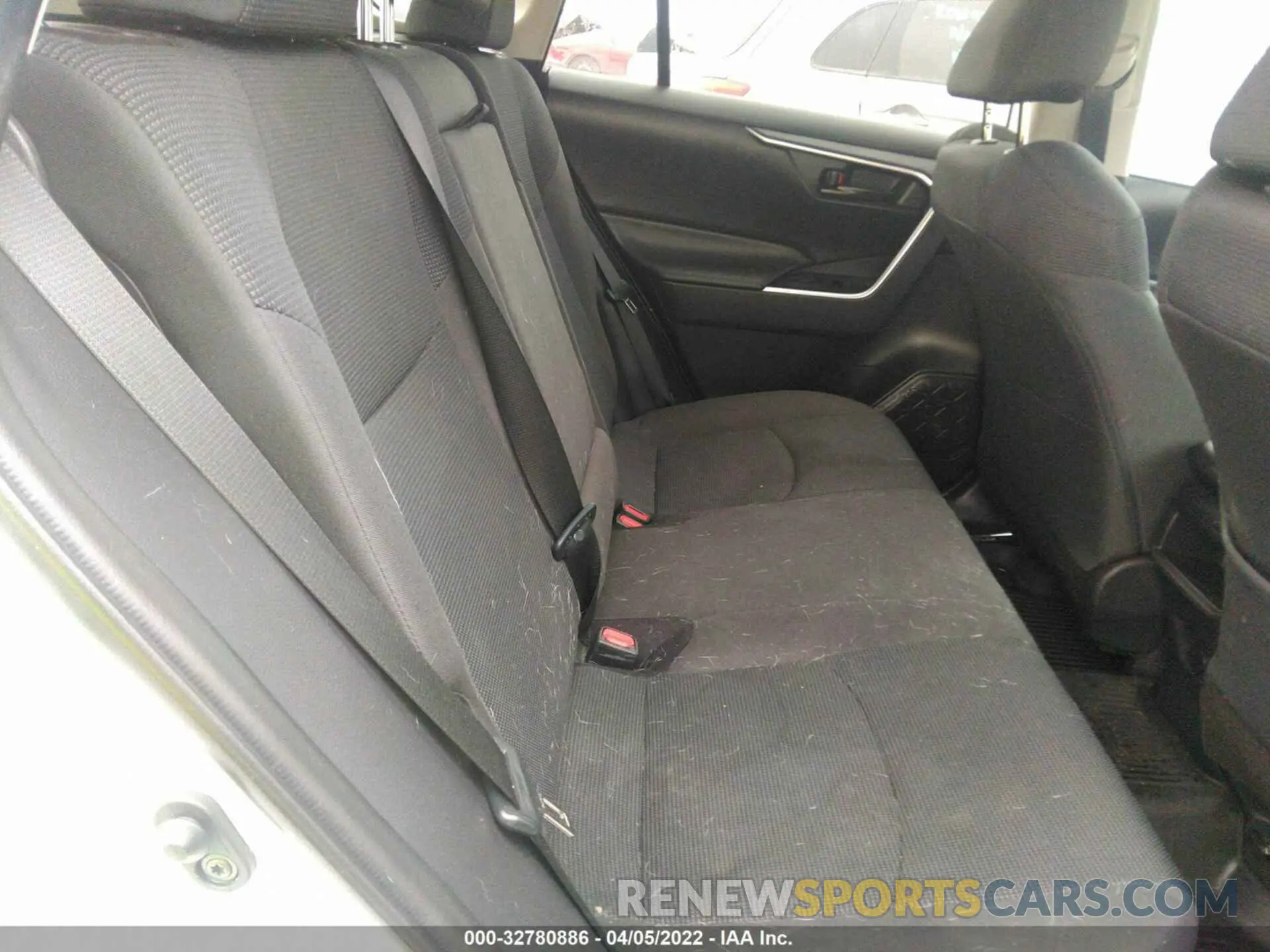 8 fotografías del automóvil dañado 2T3G1RFV1KC055480 TOYOTA RAV4 2019