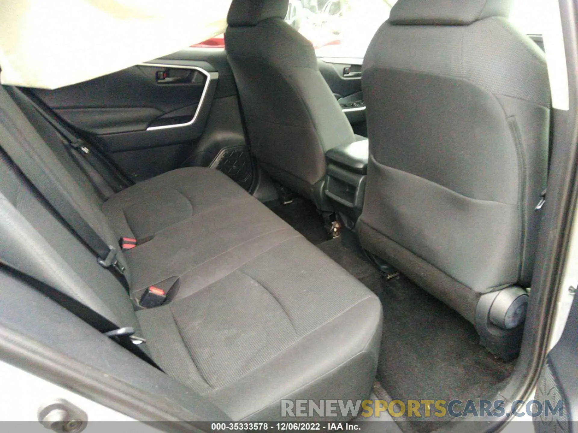 8 fotografías del automóvil dañado 2T3G1RFV2KW010384 TOYOTA RAV4 2019