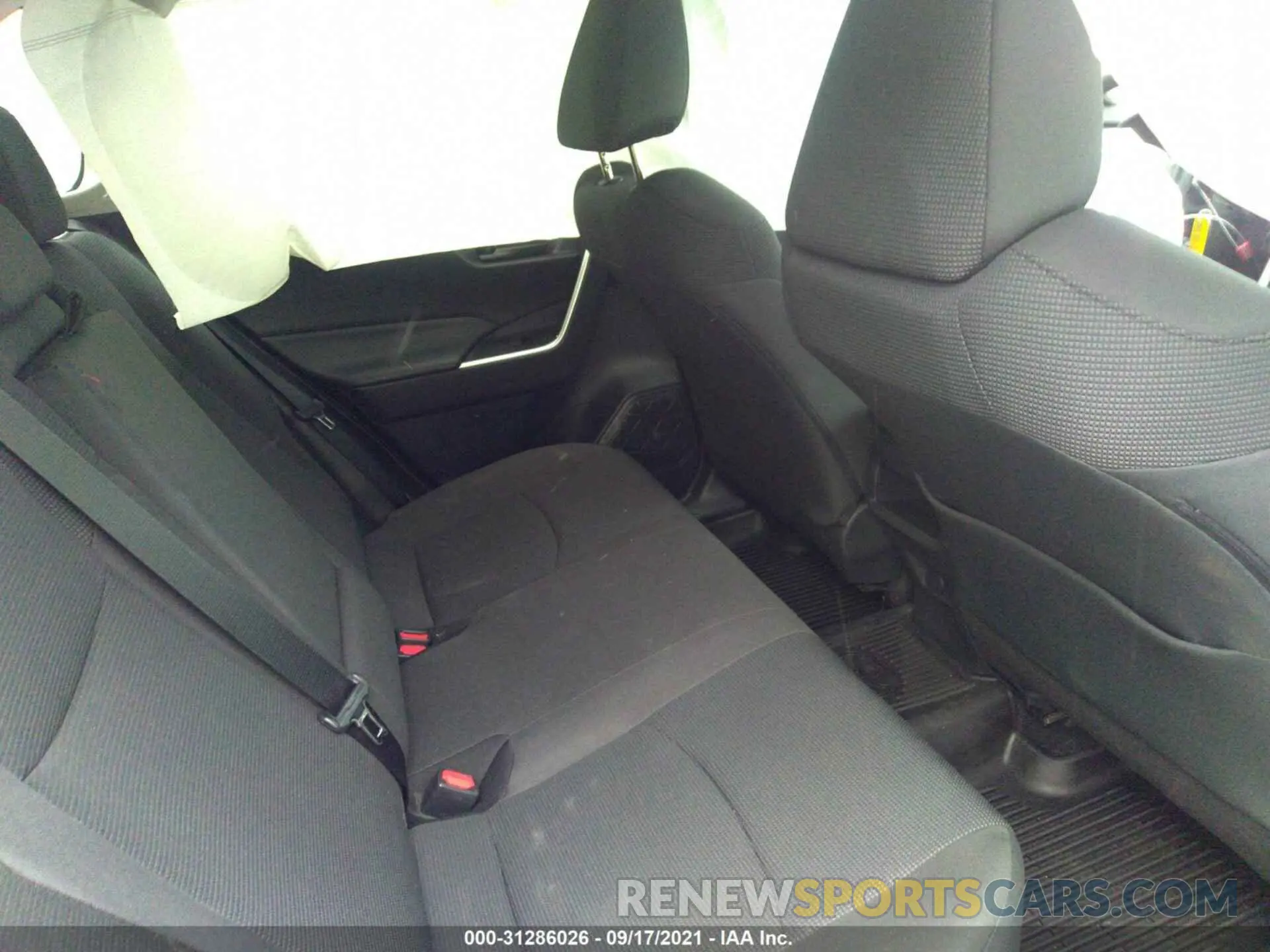 8 fotografías del automóvil dañado 2T3G1RFV2KW020526 TOYOTA RAV4 2019