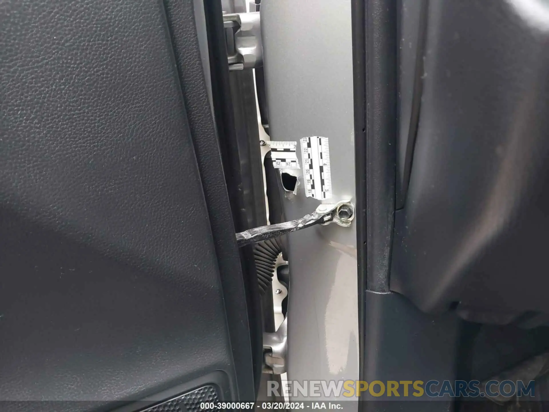 19 fotografías del automóvil dañado 2T3G1RFV3KW030465 TOYOTA RAV4 2019