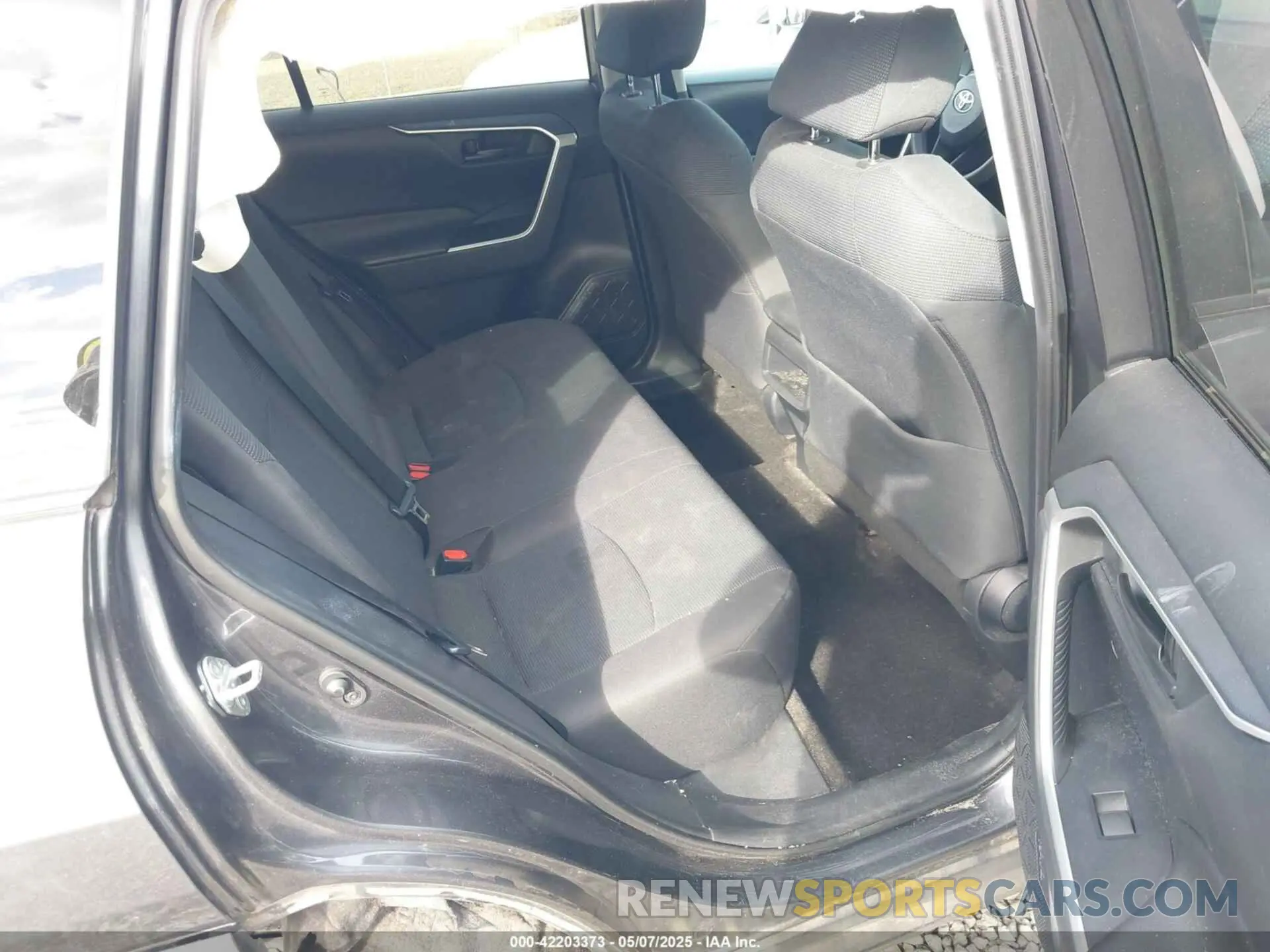 8 fotografías del automóvil dañado 2T3G1RFV4KC055151 TOYOTA RAV4 2019