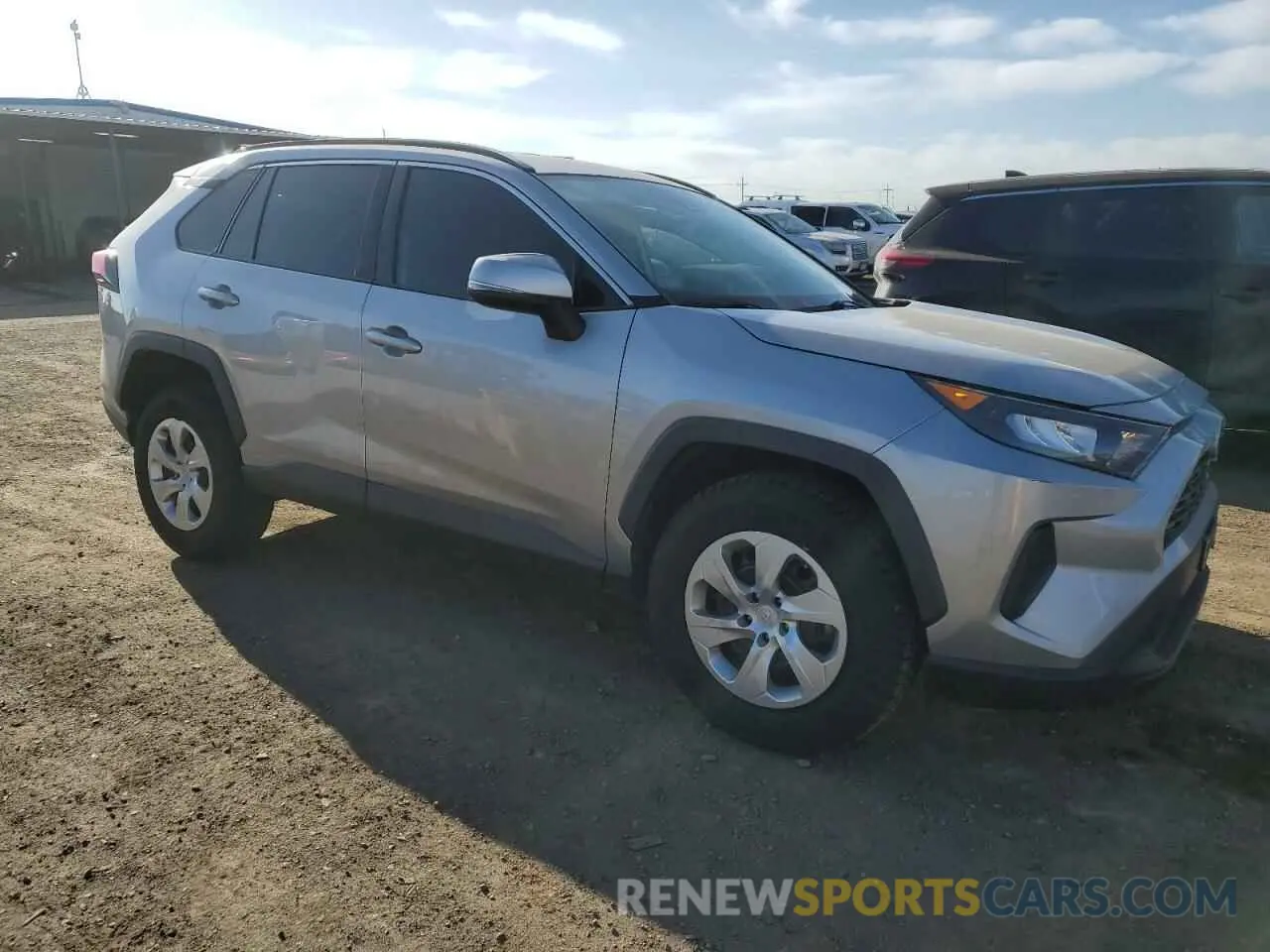 4 fotografías del automóvil dañado 2T3G1RFV5KW045226 TOYOTA RAV4 2019