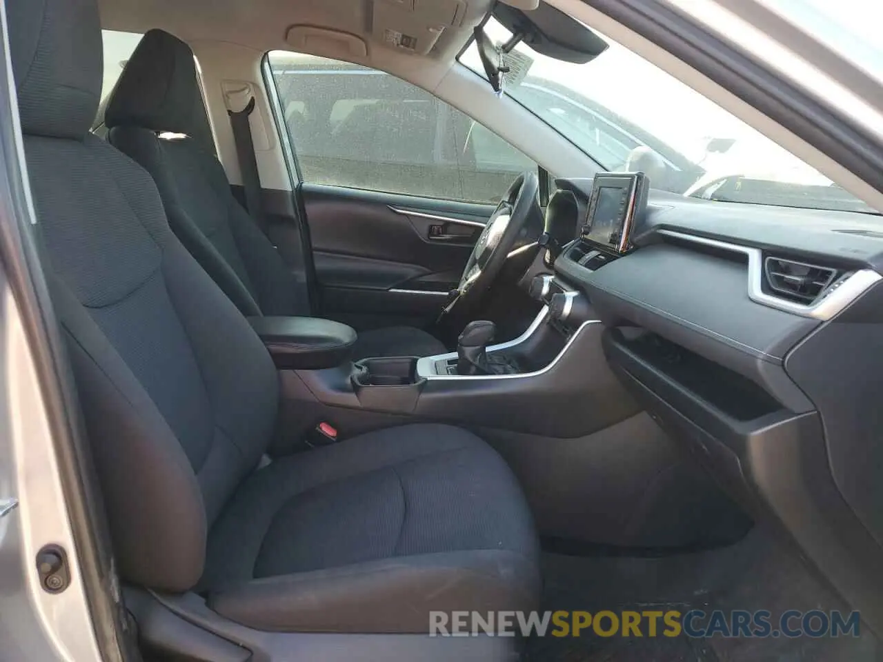 7 fotografías del automóvil dañado 2T3G1RFV5KW045226 TOYOTA RAV4 2019