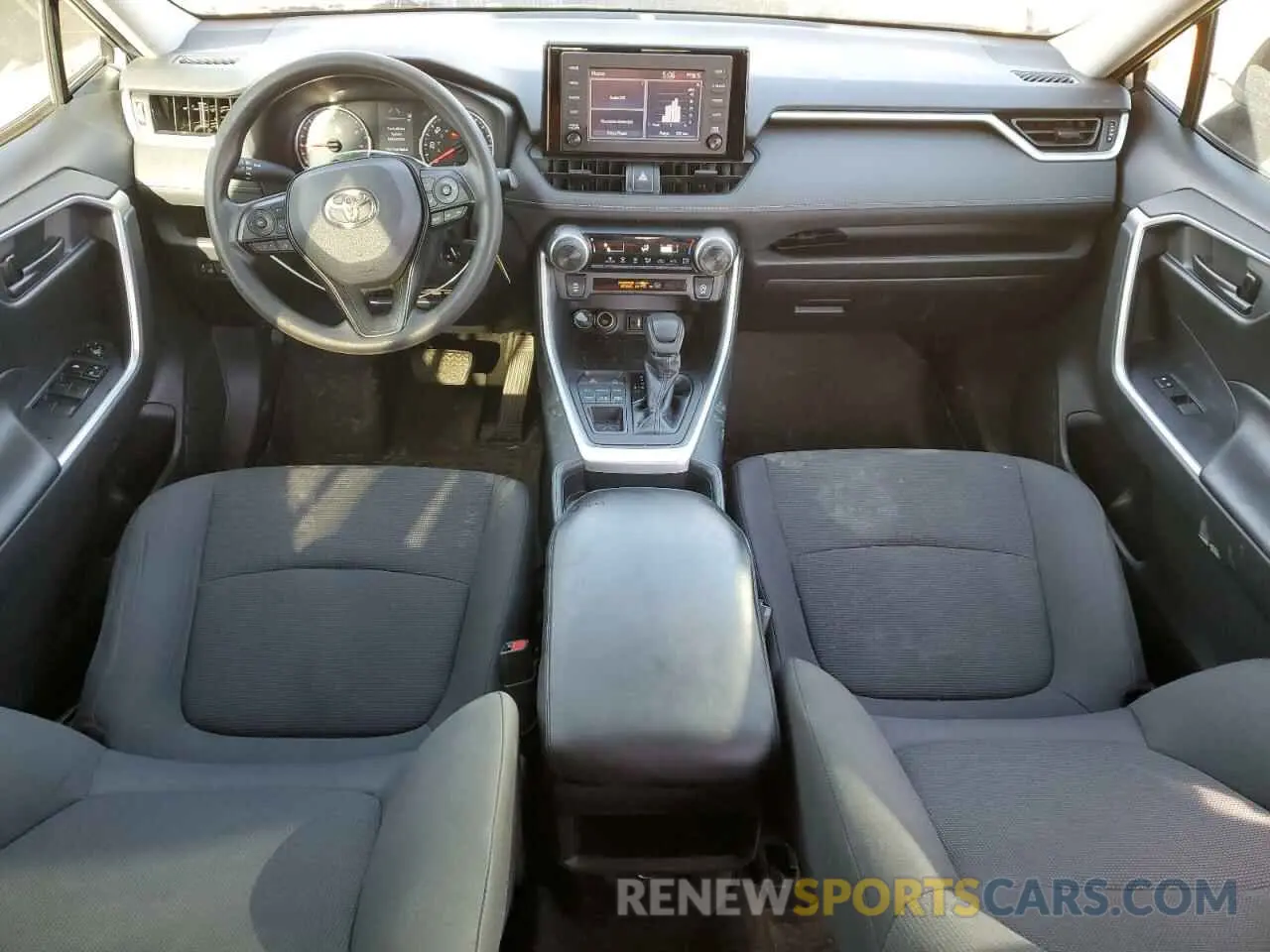 8 fotografías del automóvil dañado 2T3G1RFV5KW045226 TOYOTA RAV4 2019