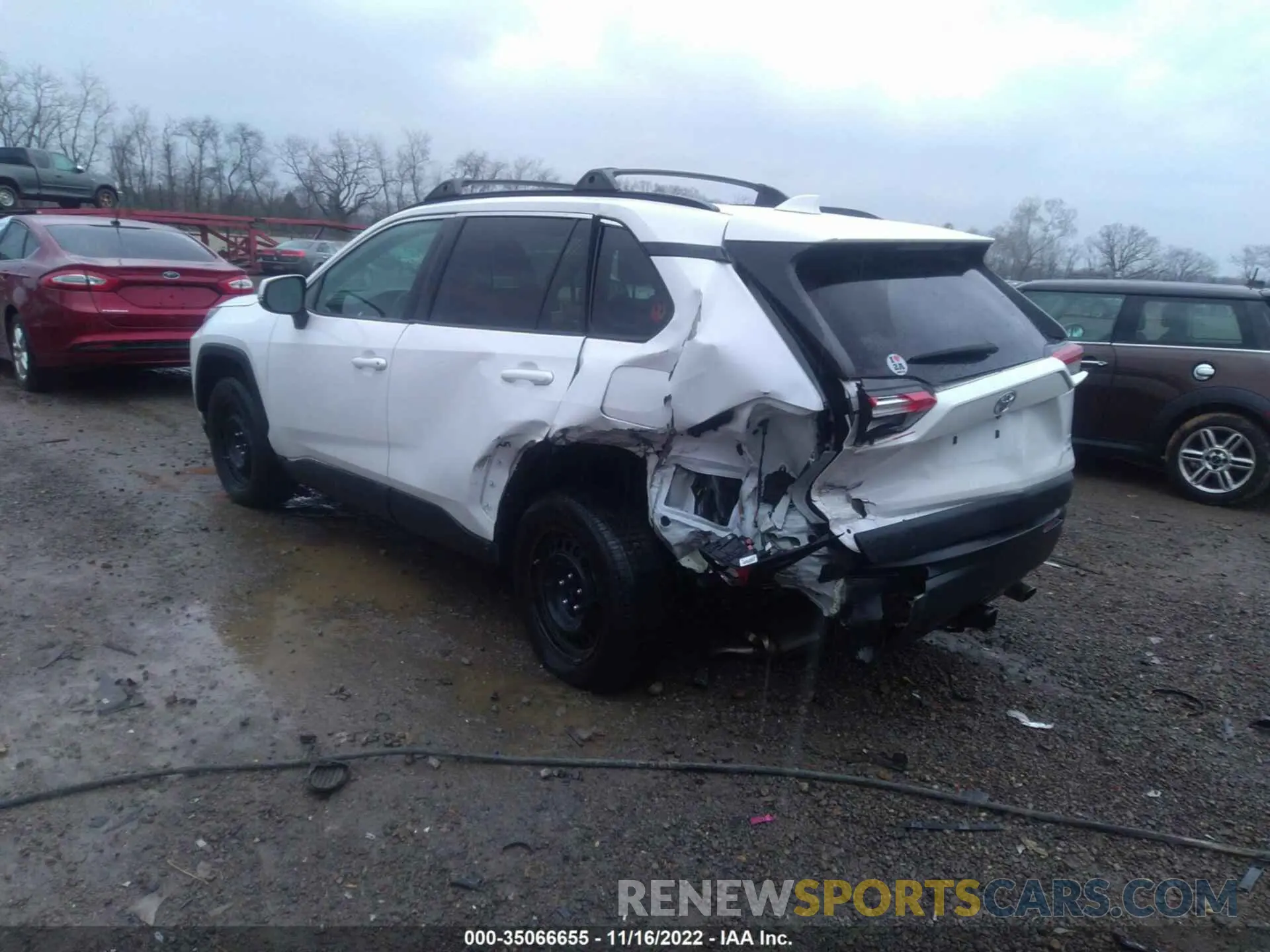 3 fotografías del automóvil dañado 2T3G1RFV7KC009538 TOYOTA RAV4 2019