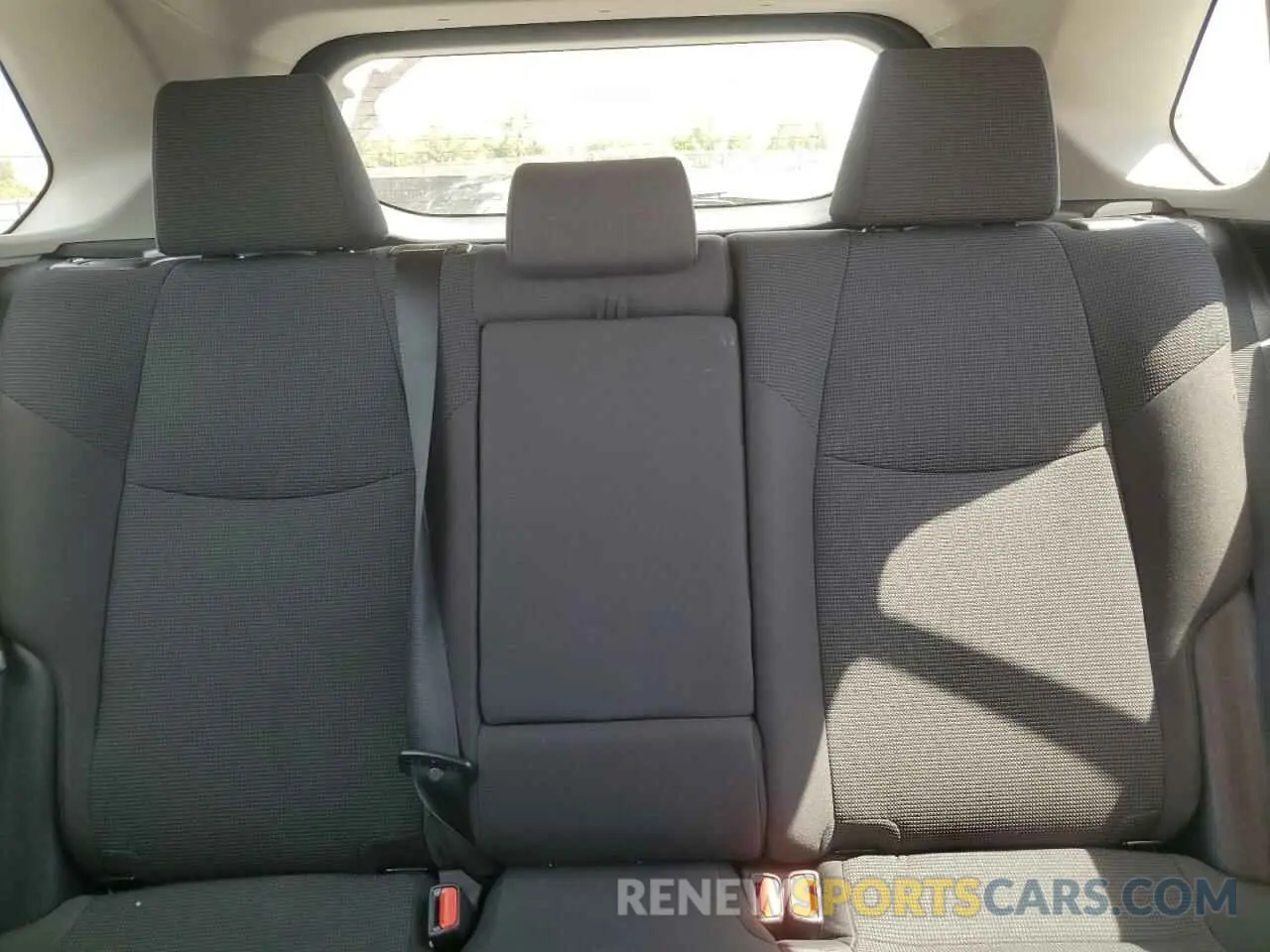 10 fotografías del automóvil dañado 2T3G1RFV7KC045178 TOYOTA RAV4 2019