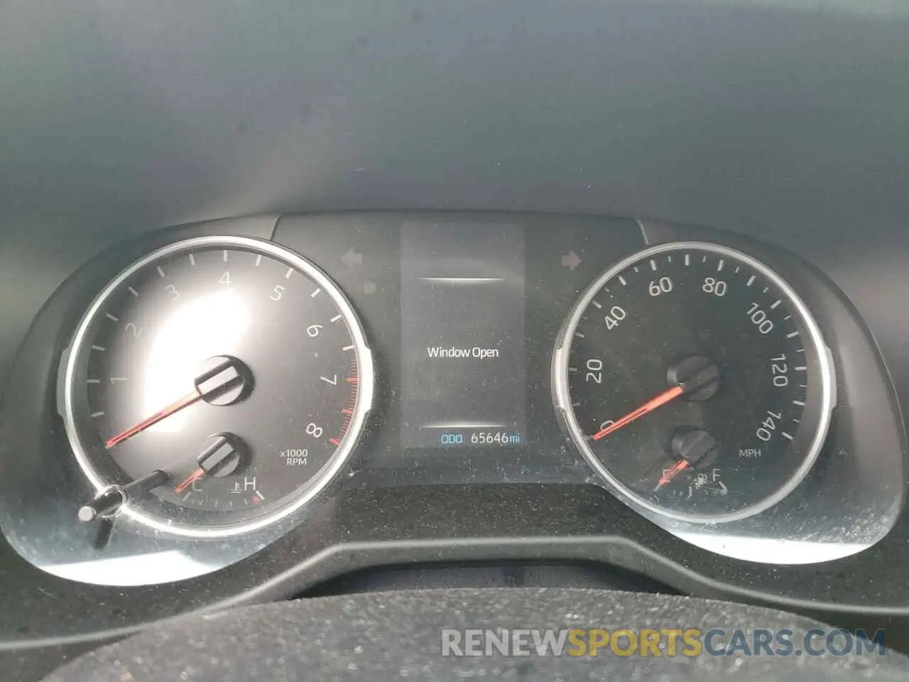9 fotografías del automóvil dañado 2T3G1RFV7KW008680 TOYOTA RAV4 2019