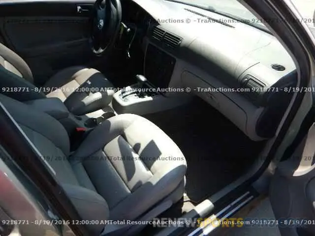 5 fotografías del automóvil dañado 2T3G1RFV8KW047181 TOYOTA RAV4 2019