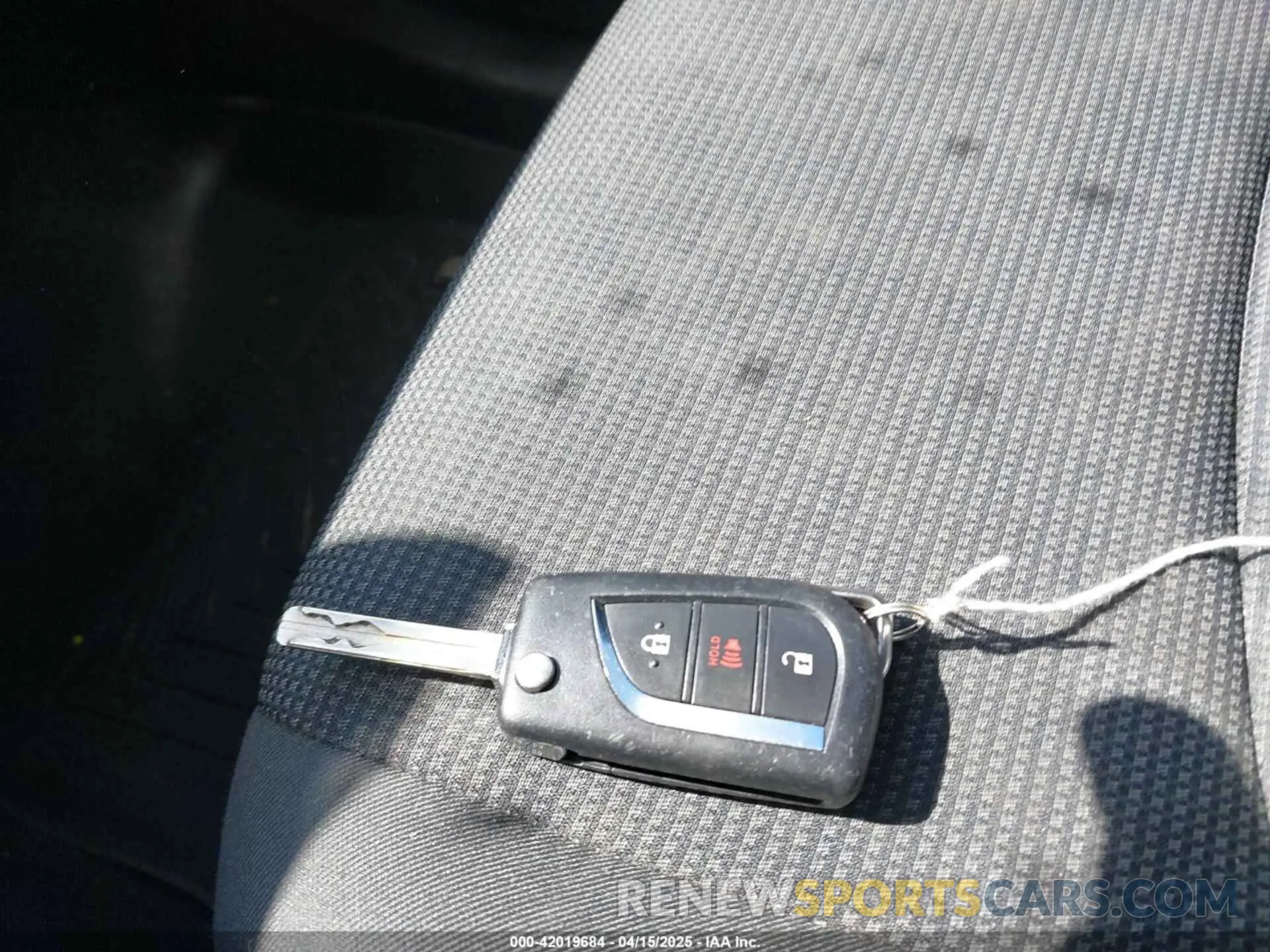11 fotografías del automóvil dañado 2T3G1RFV9KC015700 TOYOTA RAV4 2019