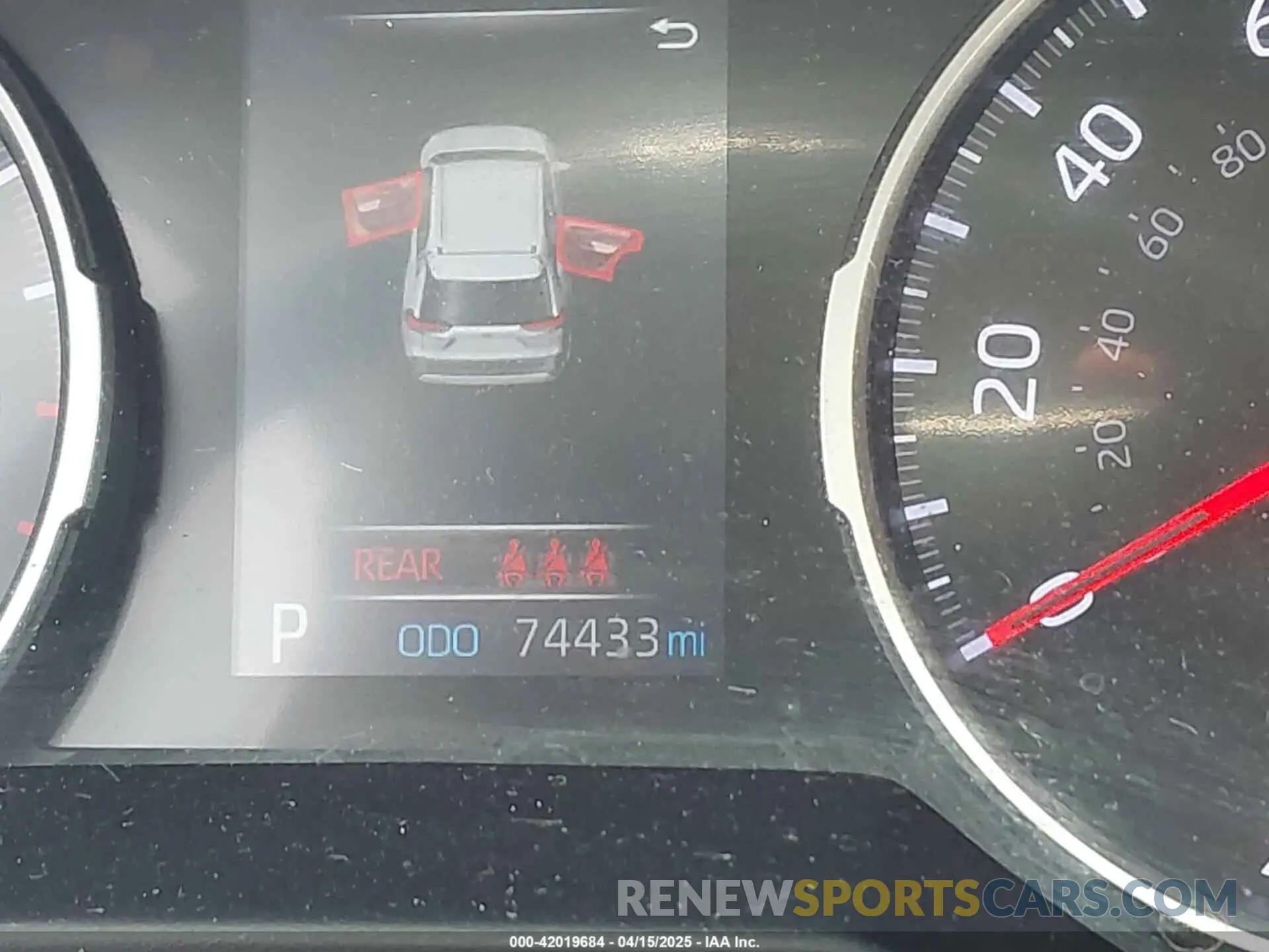 15 fotografías del automóvil dañado 2T3G1RFV9KC015700 TOYOTA RAV4 2019