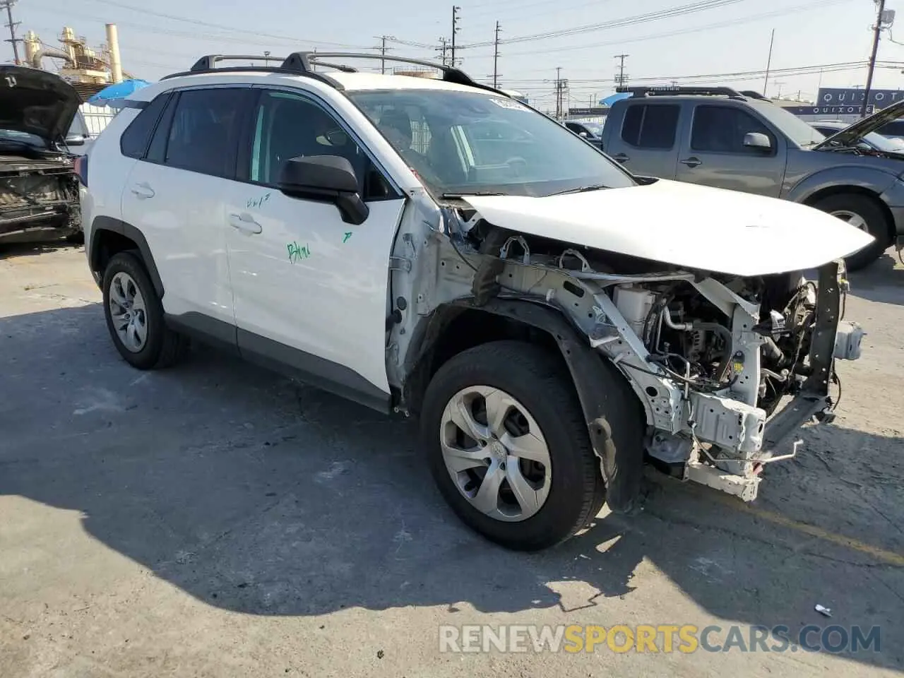 4 fotografías del automóvil dañado 2T3H1RFV0KW009318 TOYOTA RAV4 2019