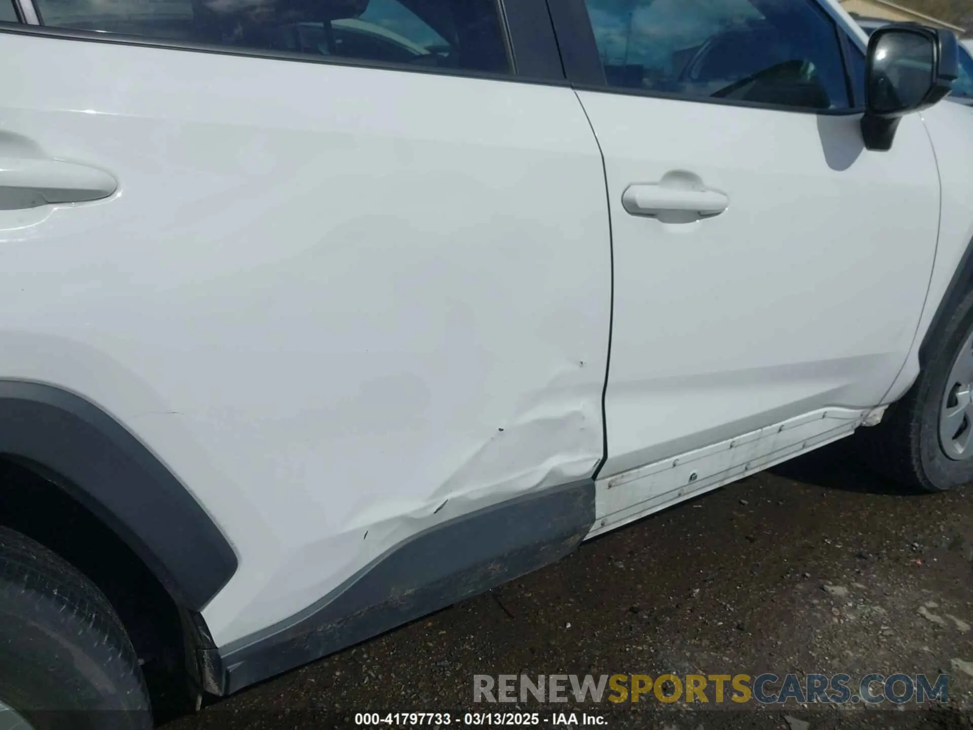 19 fotografías del automóvil dañado 2T3H1RFV0KW018309 TOYOTA RAV4 2019