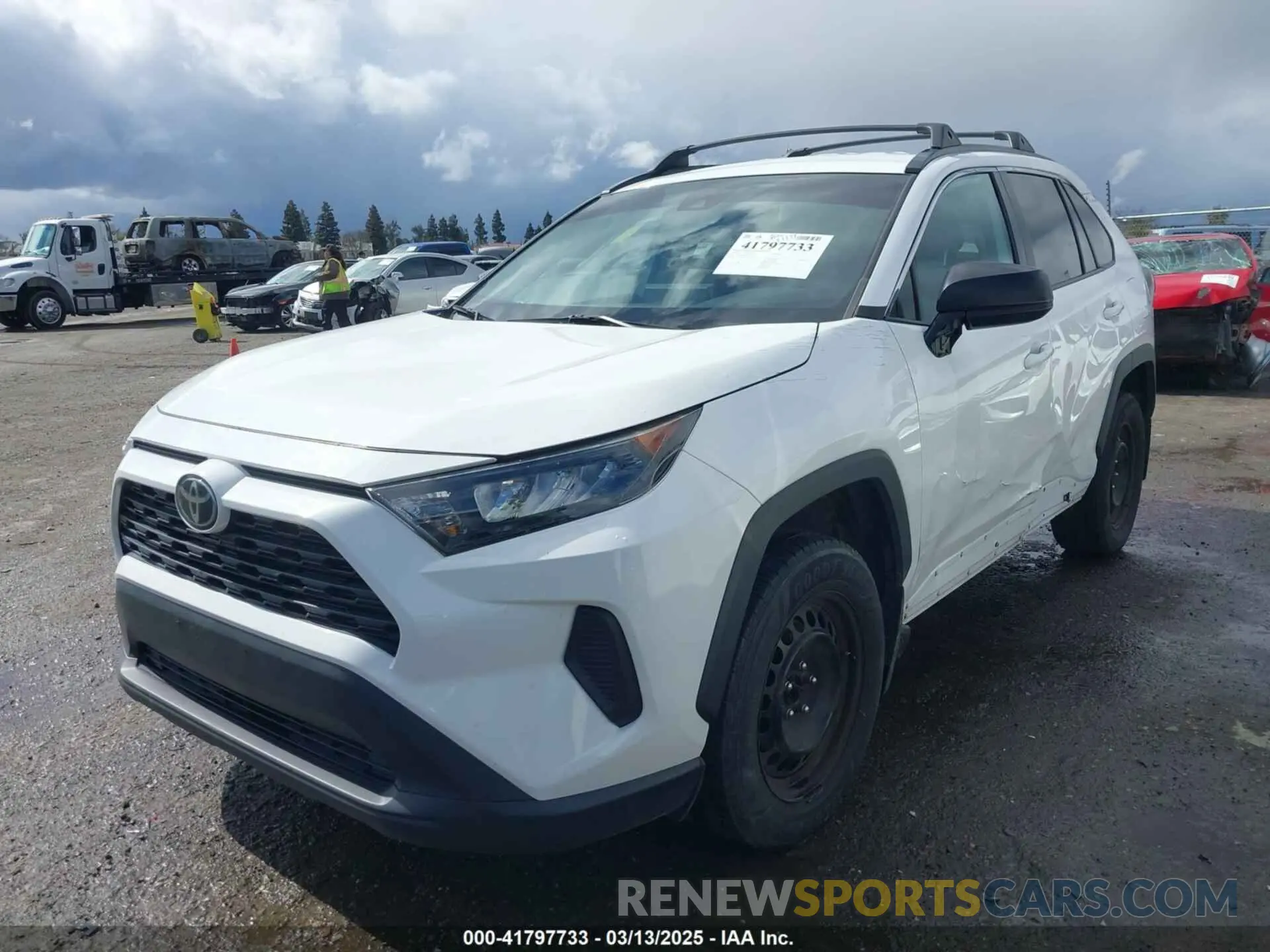 2 fotografías del automóvil dañado 2T3H1RFV0KW018309 TOYOTA RAV4 2019