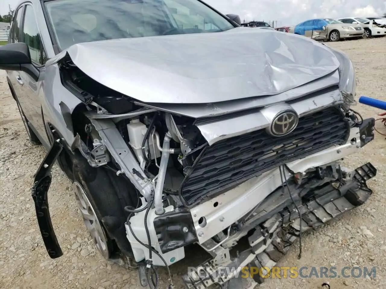 9 fotografías del automóvil dañado 2T3H1RFV1KC007319 TOYOTA RAV4 2019
