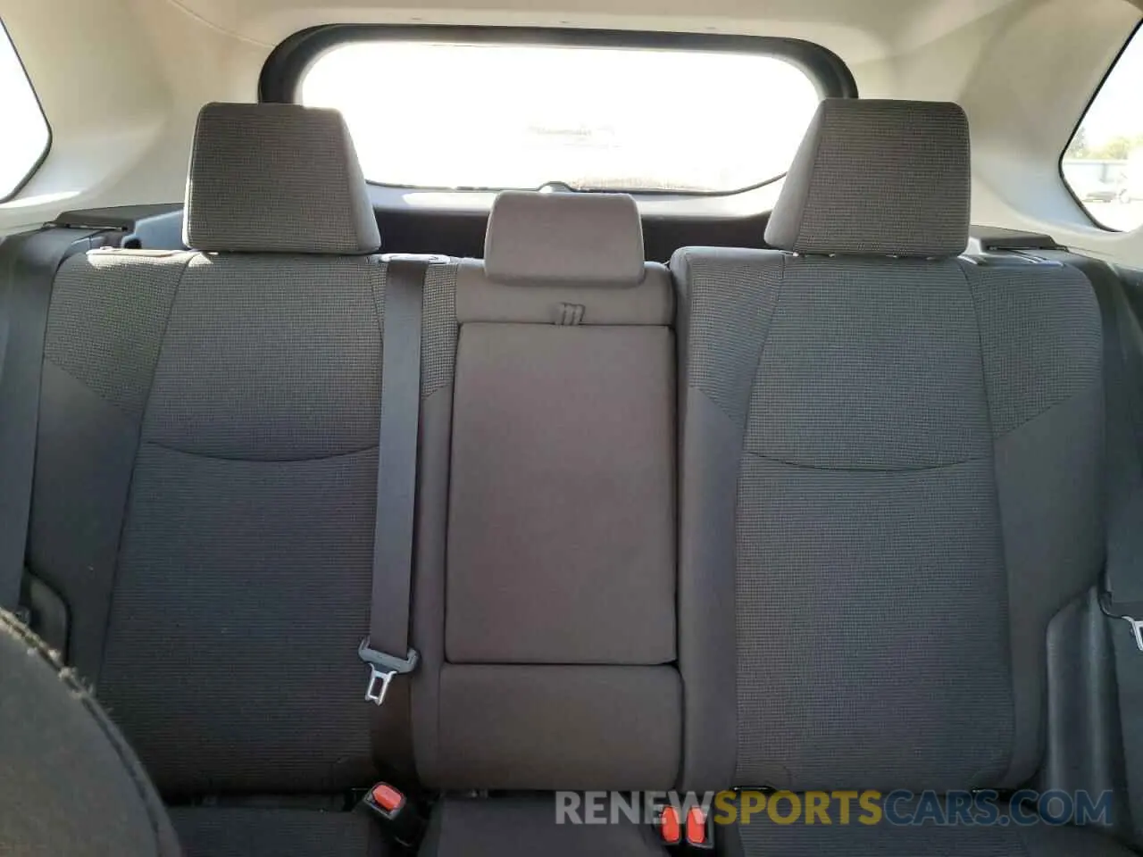 10 fotografías del automóvil dañado 2T3H1RFV1KC031300 TOYOTA RAV4 2019