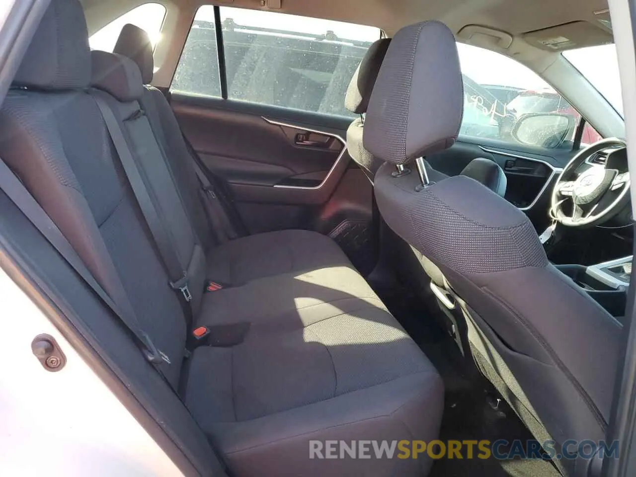 11 fotografías del automóvil dañado 2T3H1RFV1KC031300 TOYOTA RAV4 2019