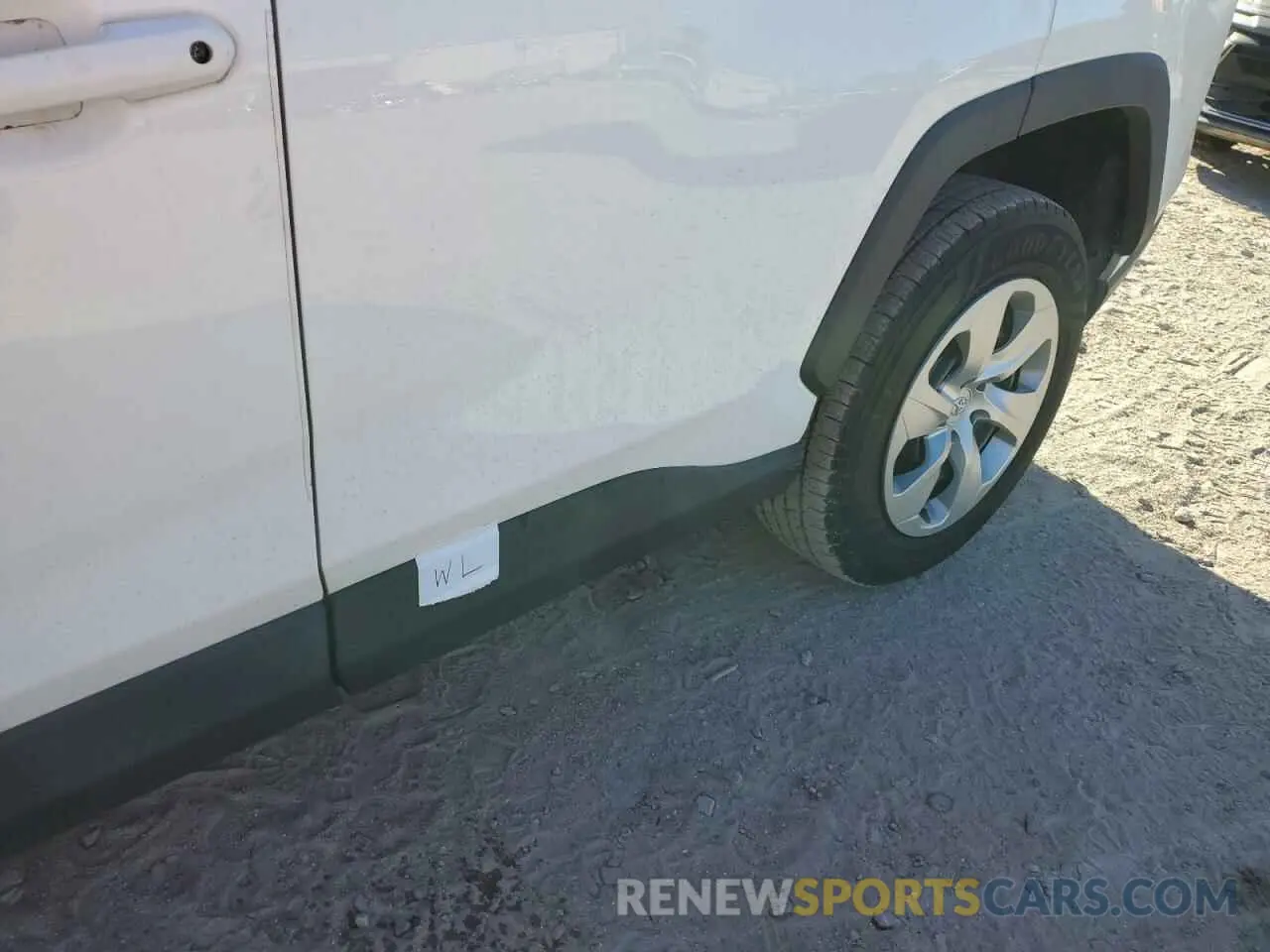 13 fotografías del automóvil dañado 2T3H1RFV1KC031300 TOYOTA RAV4 2019