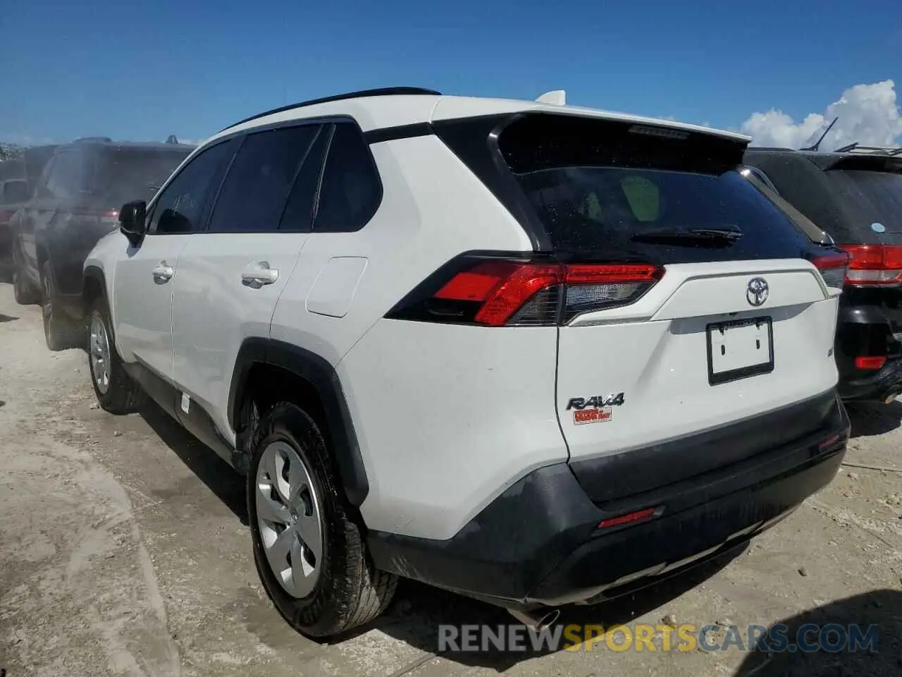 2 fotografías del automóvil dañado 2T3H1RFV1KC031300 TOYOTA RAV4 2019