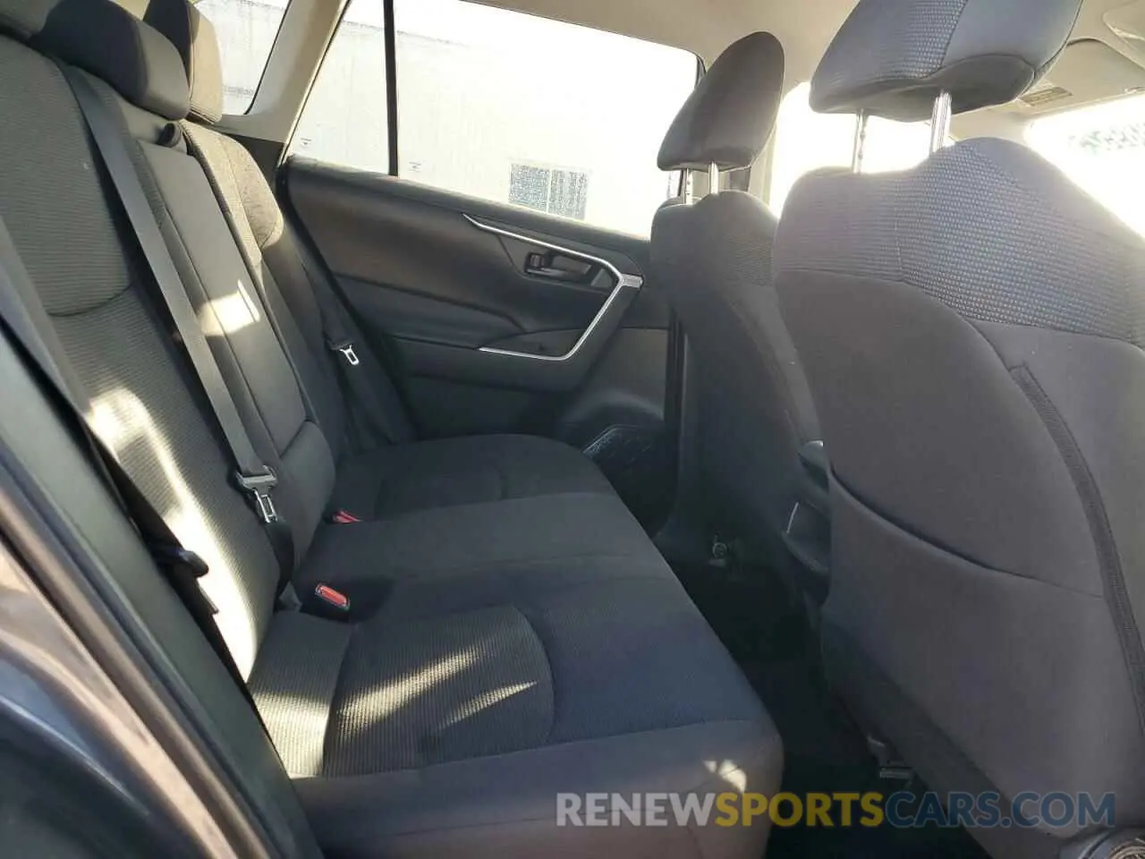 11 fotografías del automóvil dañado 2T3H1RFV1KW021803 TOYOTA RAV4 2019