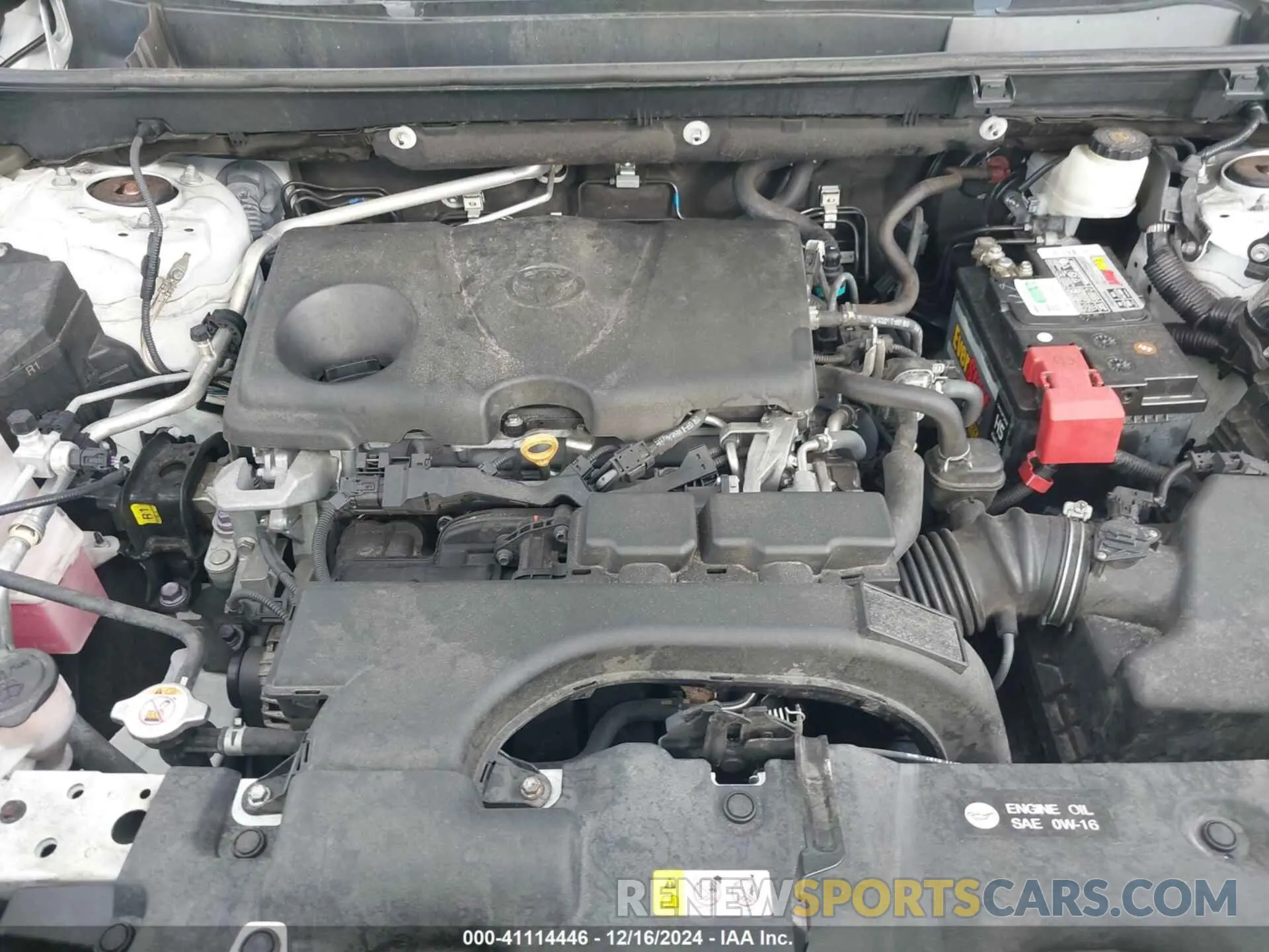 10 fotografías del automóvil dañado 2T3H1RFV1KW040125 TOYOTA RAV4 2019
