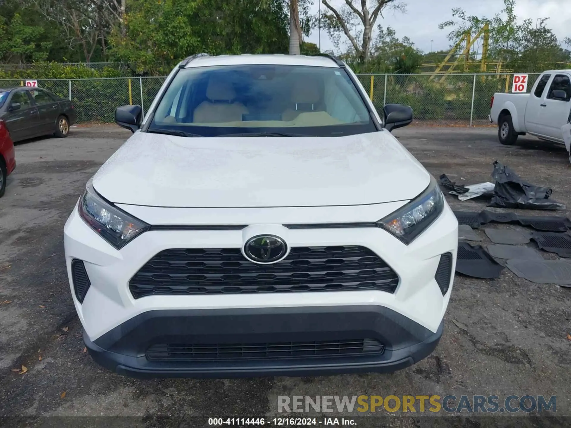 13 fotografías del automóvil dañado 2T3H1RFV1KW040125 TOYOTA RAV4 2019