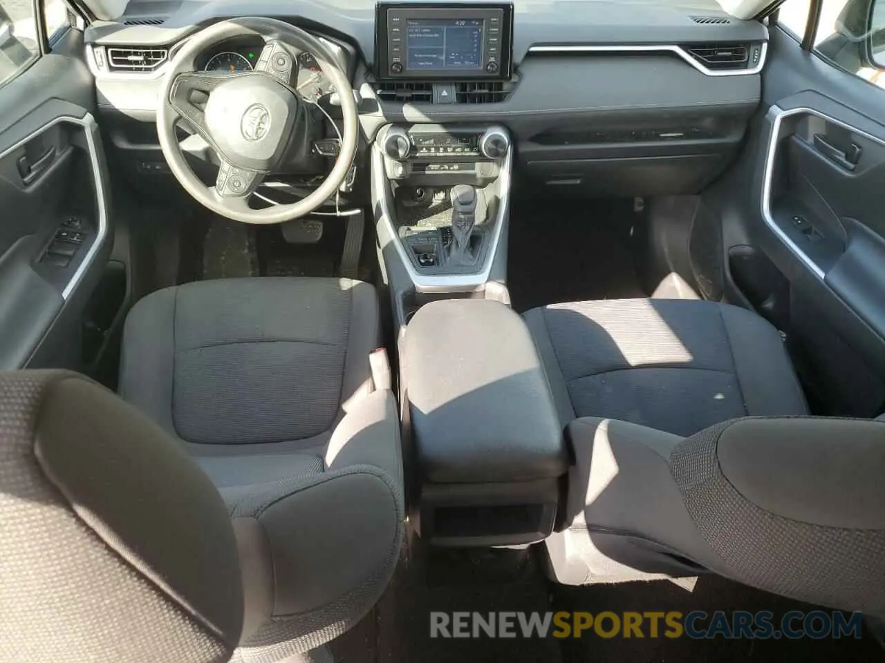 8 fotografías del automóvil dañado 2T3H1RFV4KC017567 TOYOTA RAV4 2019