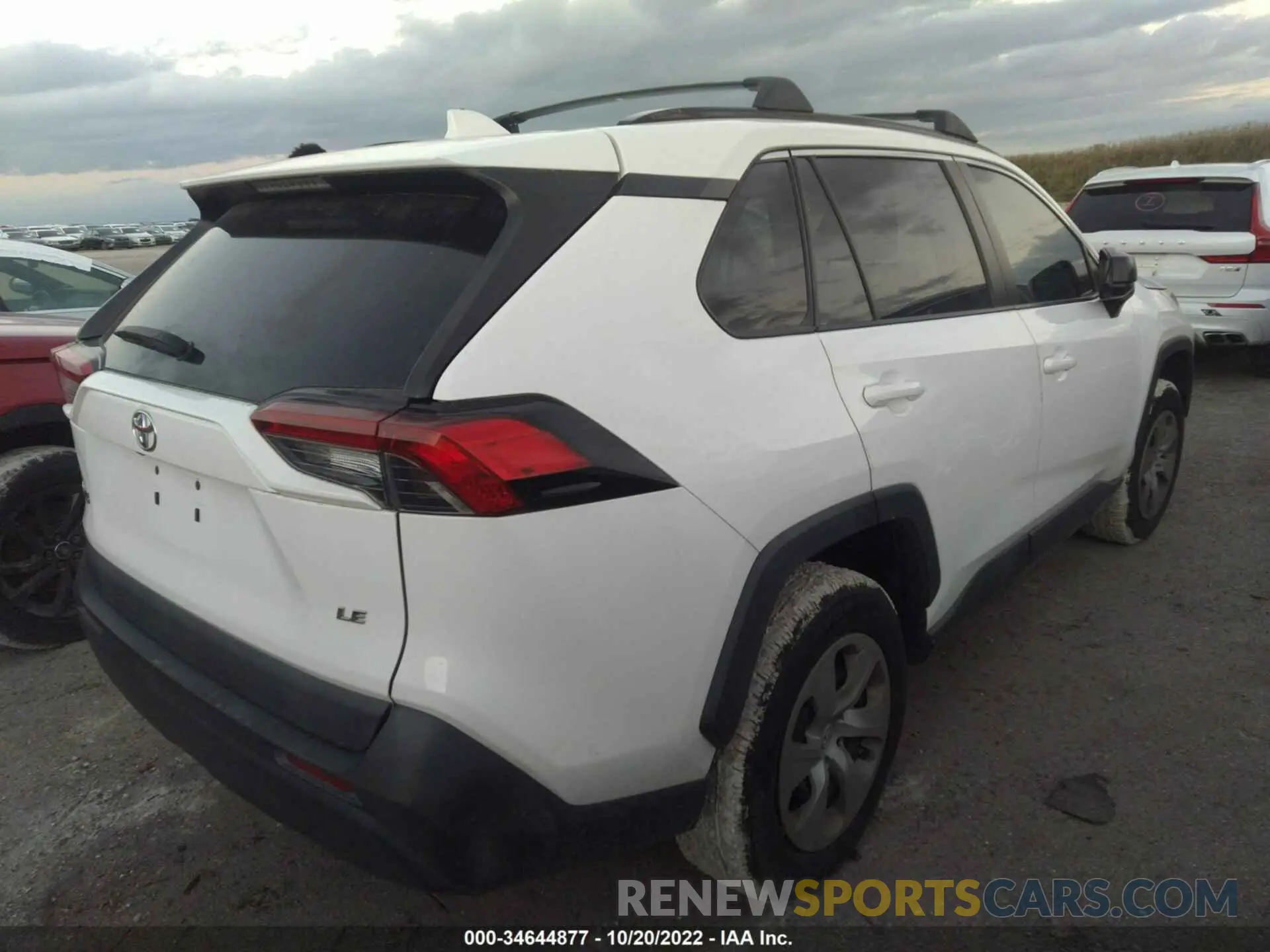 4 fotografías del automóvil dañado 2T3H1RFV5KC007050 TOYOTA RAV4 2019