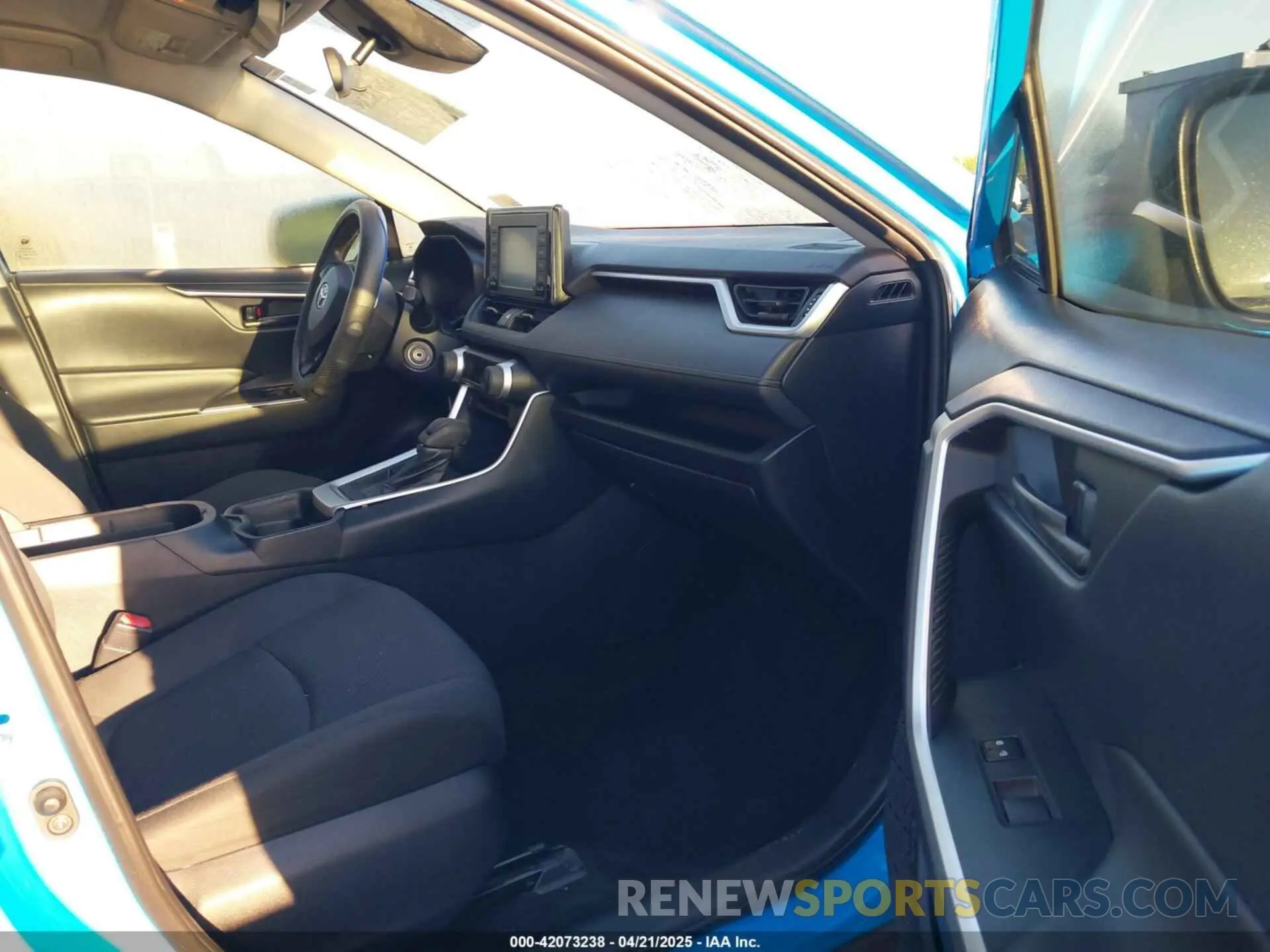 5 fotografías del automóvil dañado 2T3H1RFV5KW034652 TOYOTA RAV4 2019
