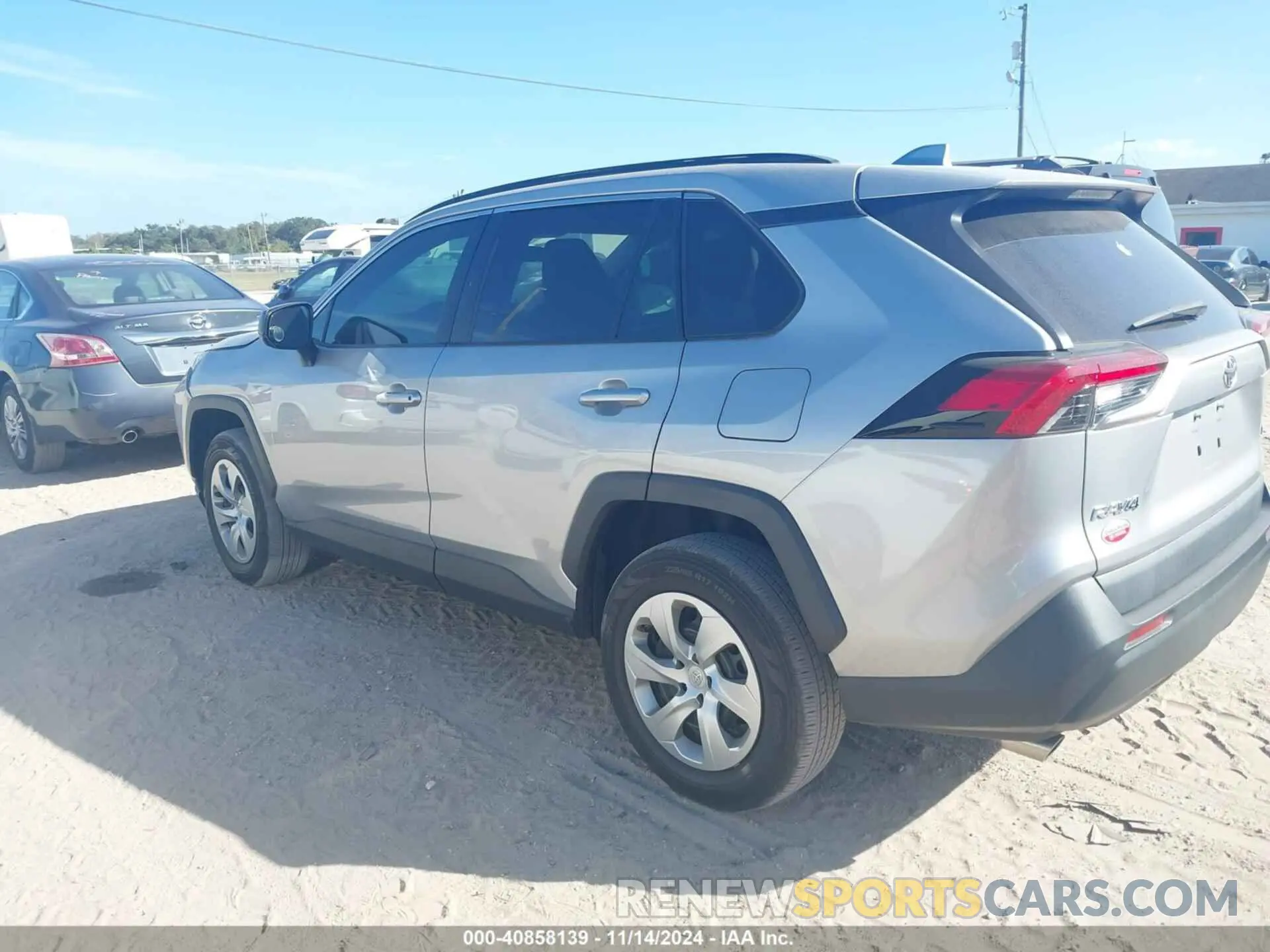 14 fotografías del automóvil dañado 2T3H1RFV5KW041617 TOYOTA RAV4 2019