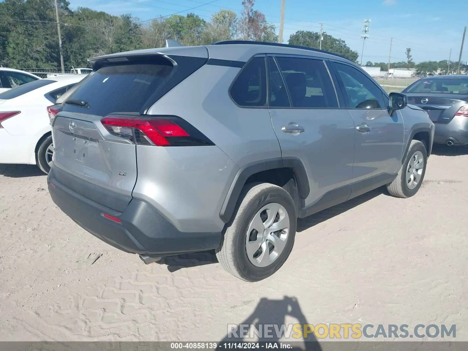4 fotografías del automóvil dañado 2T3H1RFV5KW041617 TOYOTA RAV4 2019
