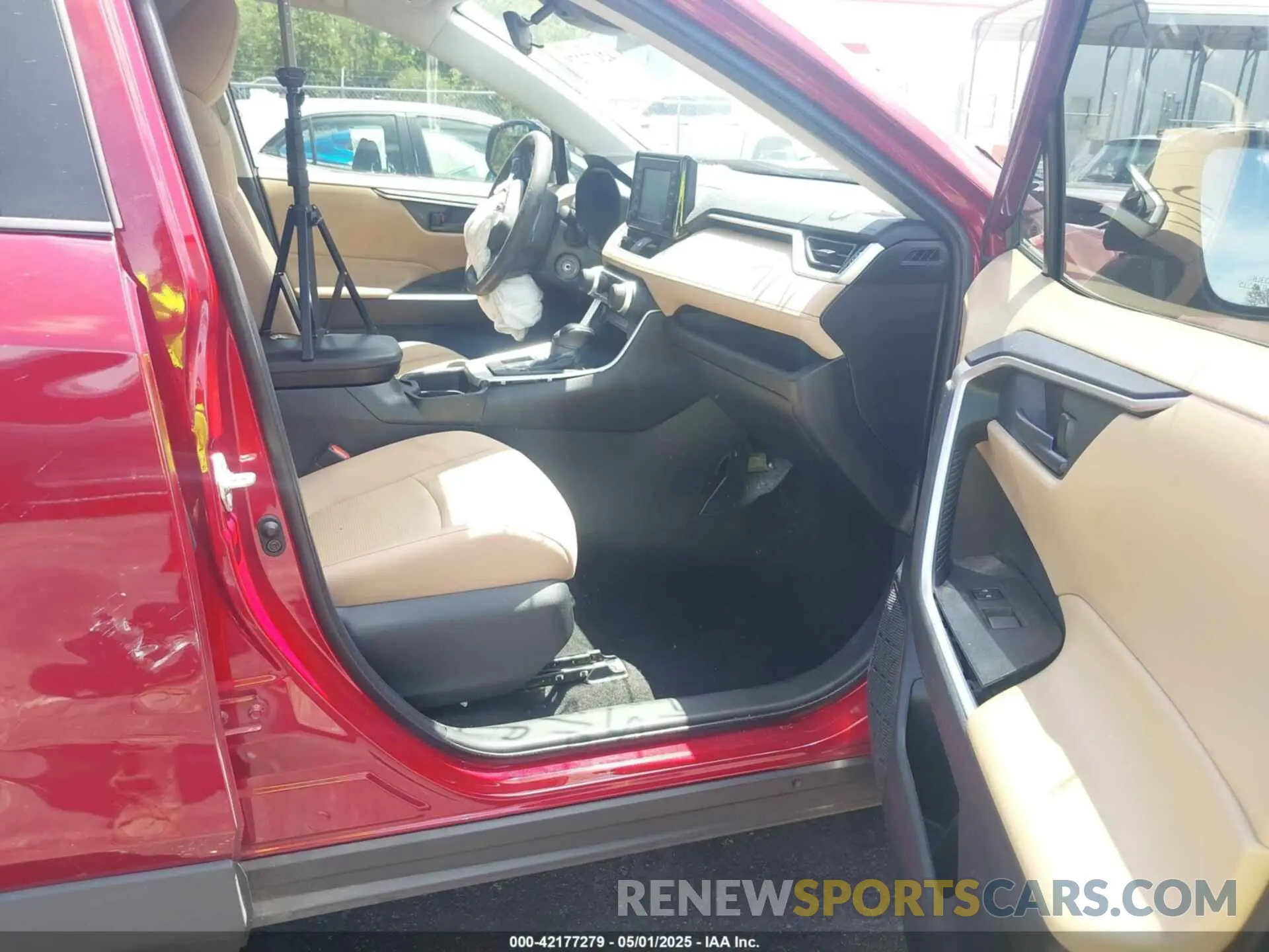 5 fotografías del automóvil dañado 2T3H1RFV5KW045263 TOYOTA RAV4 2019