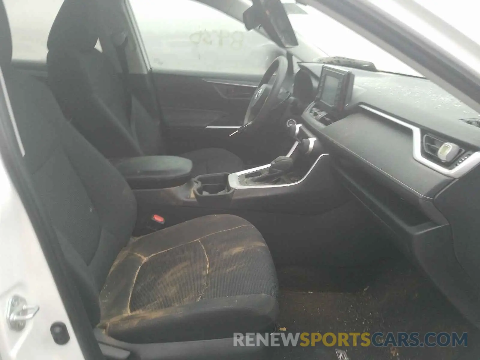 5 fotografías del automóvil dañado 2T3H1RFV6KC023659 TOYOTA RAV4 2019